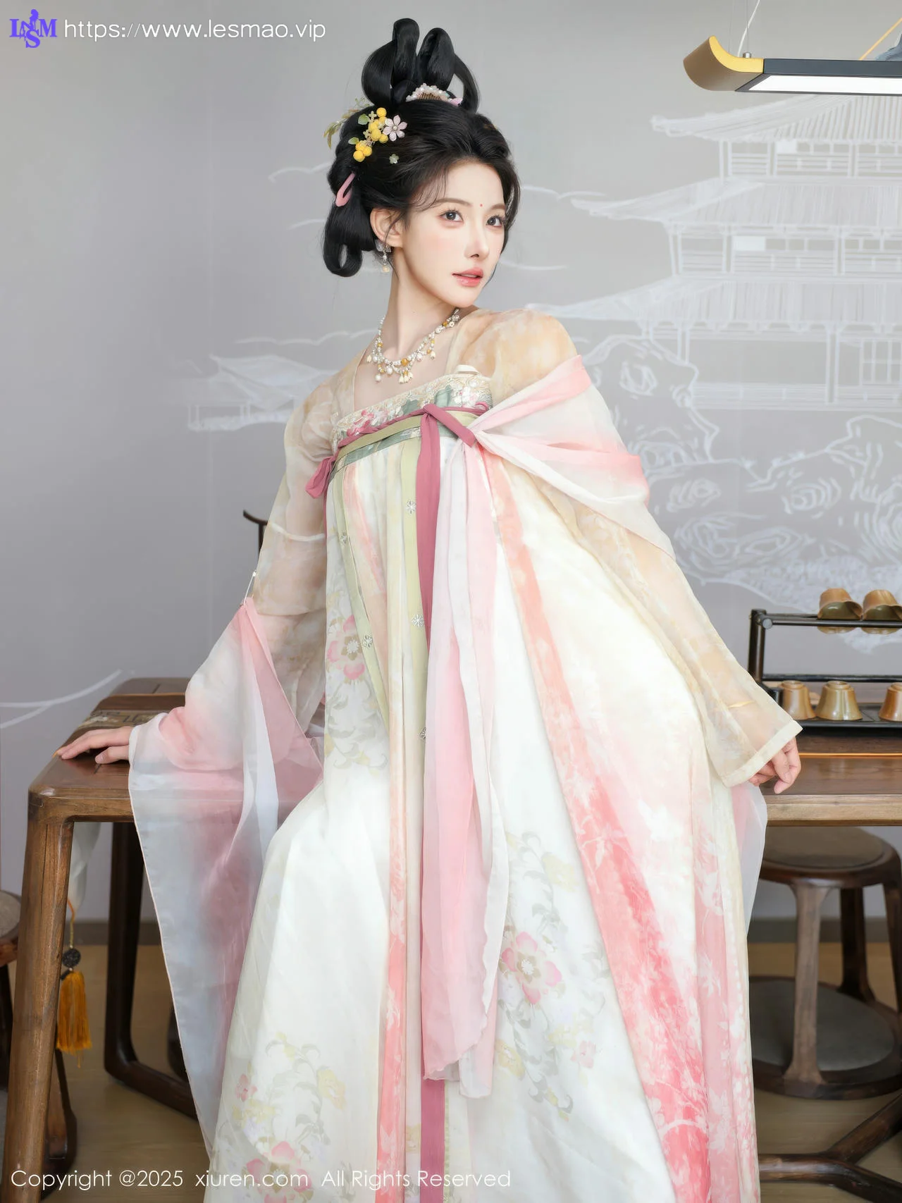 XiuRen 秀人 No.10645 梨霜儿 浅色古装服饰拍摄 - 23