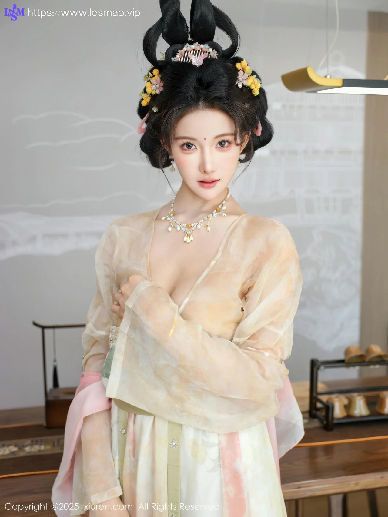 XiuRen 秀人 No.10645 梨霜儿 浅色古装服饰拍摄 - 68
