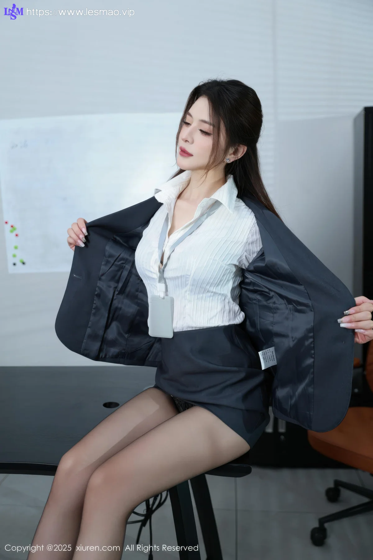 XiuRen 秀人 No.10646 阿依莎 办公ol制服 - 24