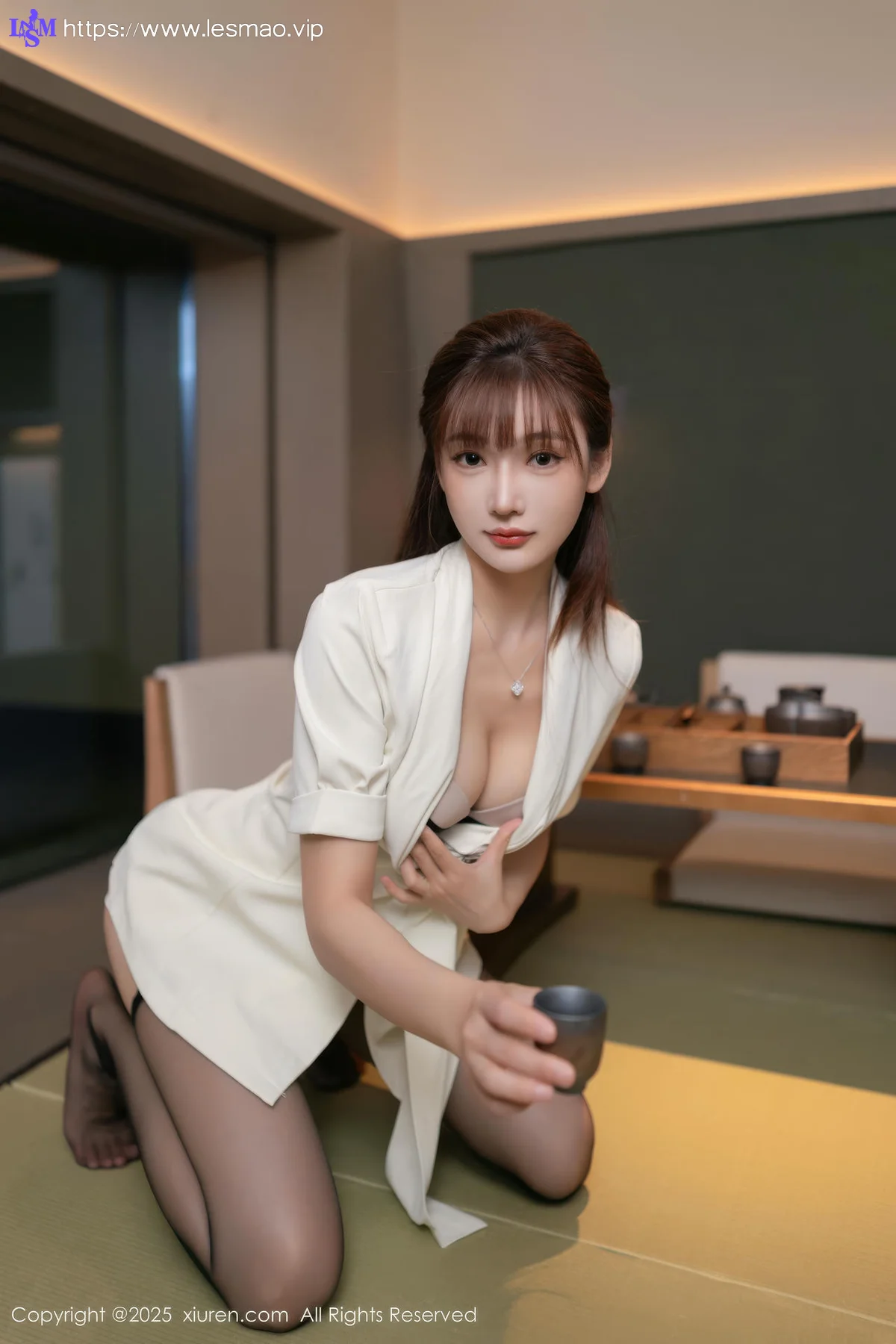 XiuRen 秀人 No.10650 陆萱萱 性感魅惑黑丝 - 12