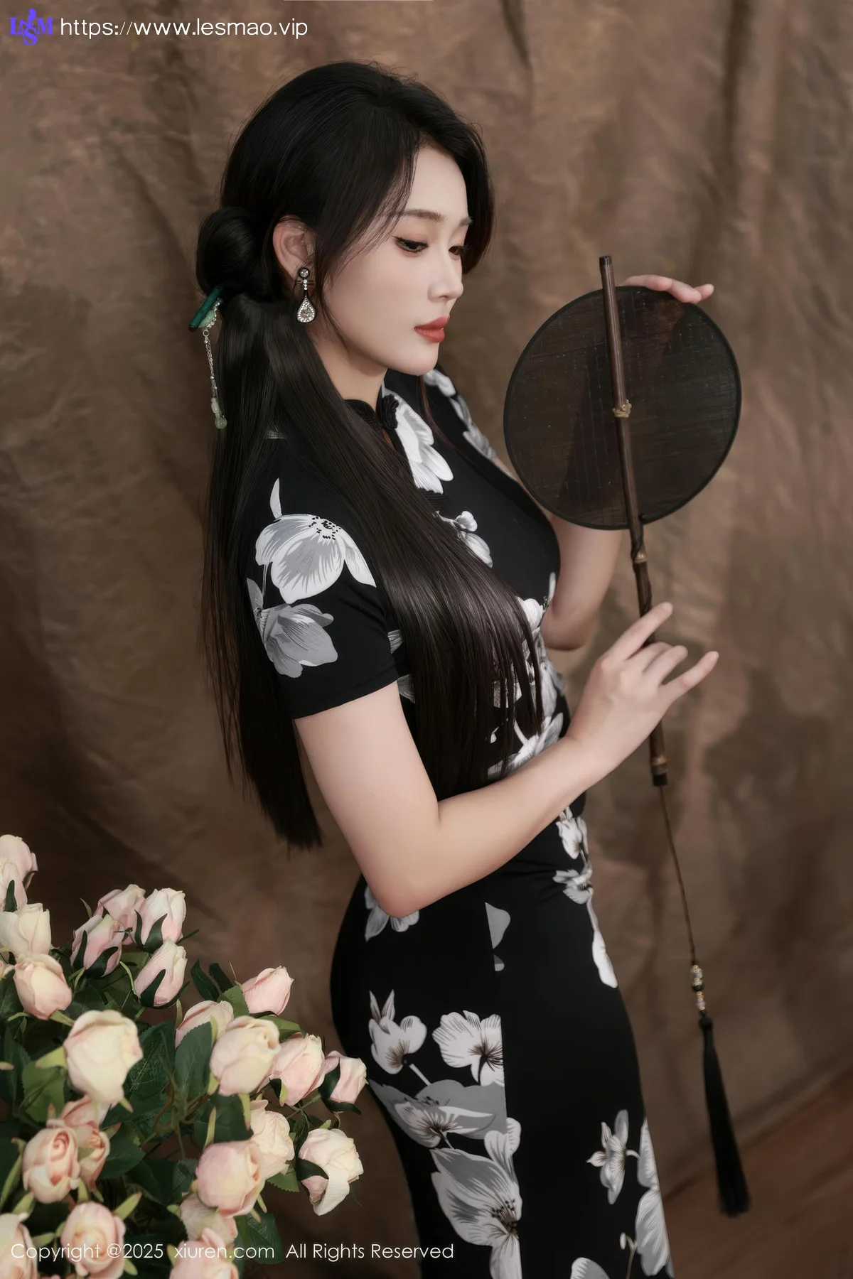 XiuRen 秀人 No.10655 南乔 黑色旗袍紫色情趣内衣 - 11