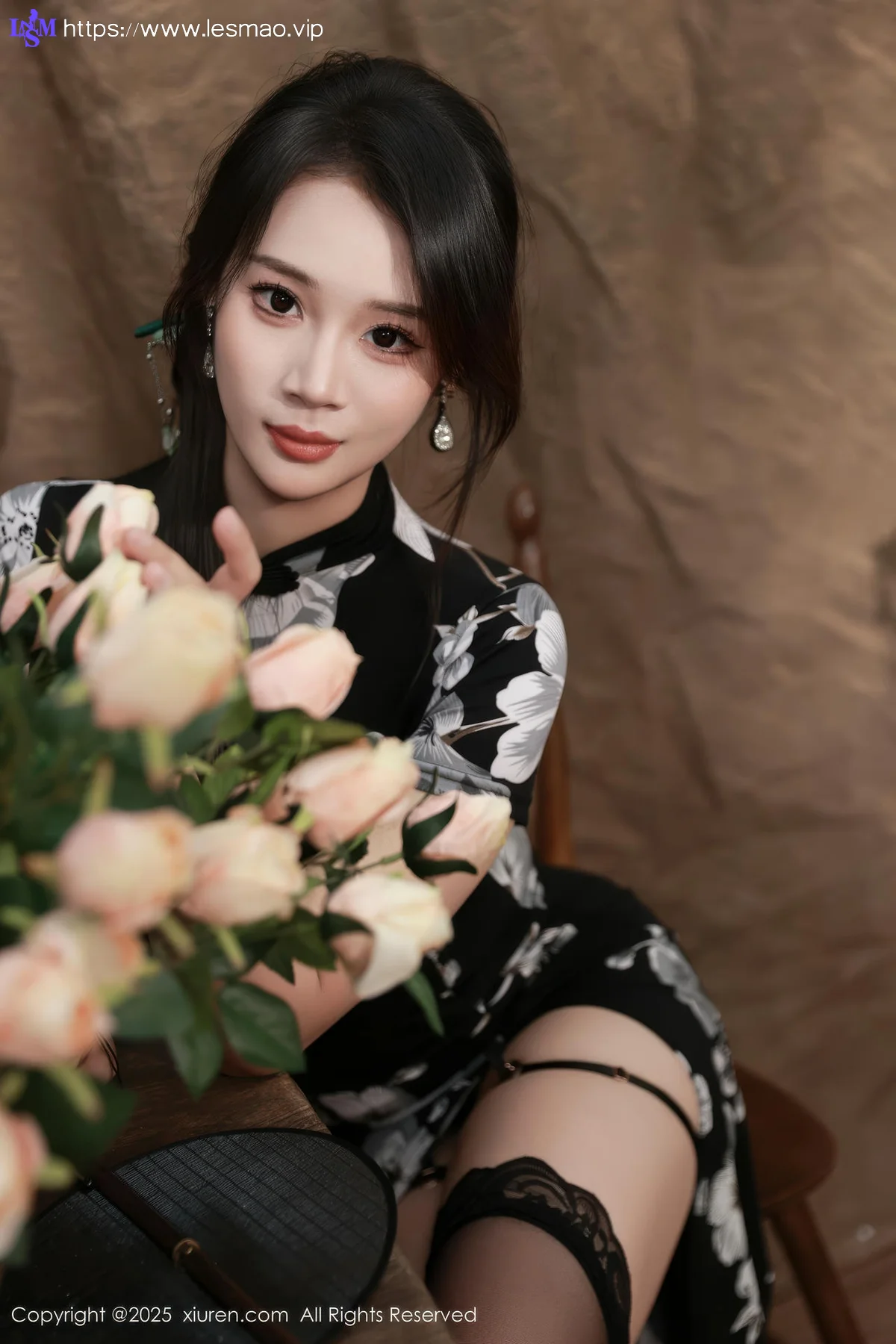 XiuRen 秀人 No.10655 南乔 黑色旗袍紫色情趣内衣 - 19