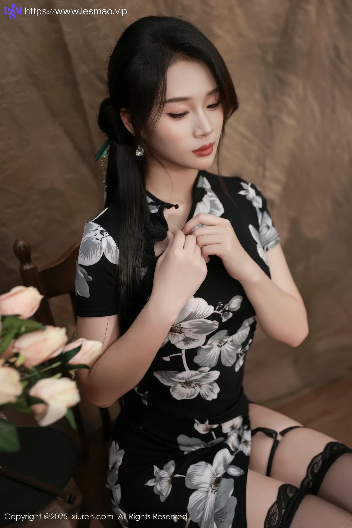 XiuRen 秀人 No.10655 南乔 黑色旗袍紫色情趣内衣 - 34