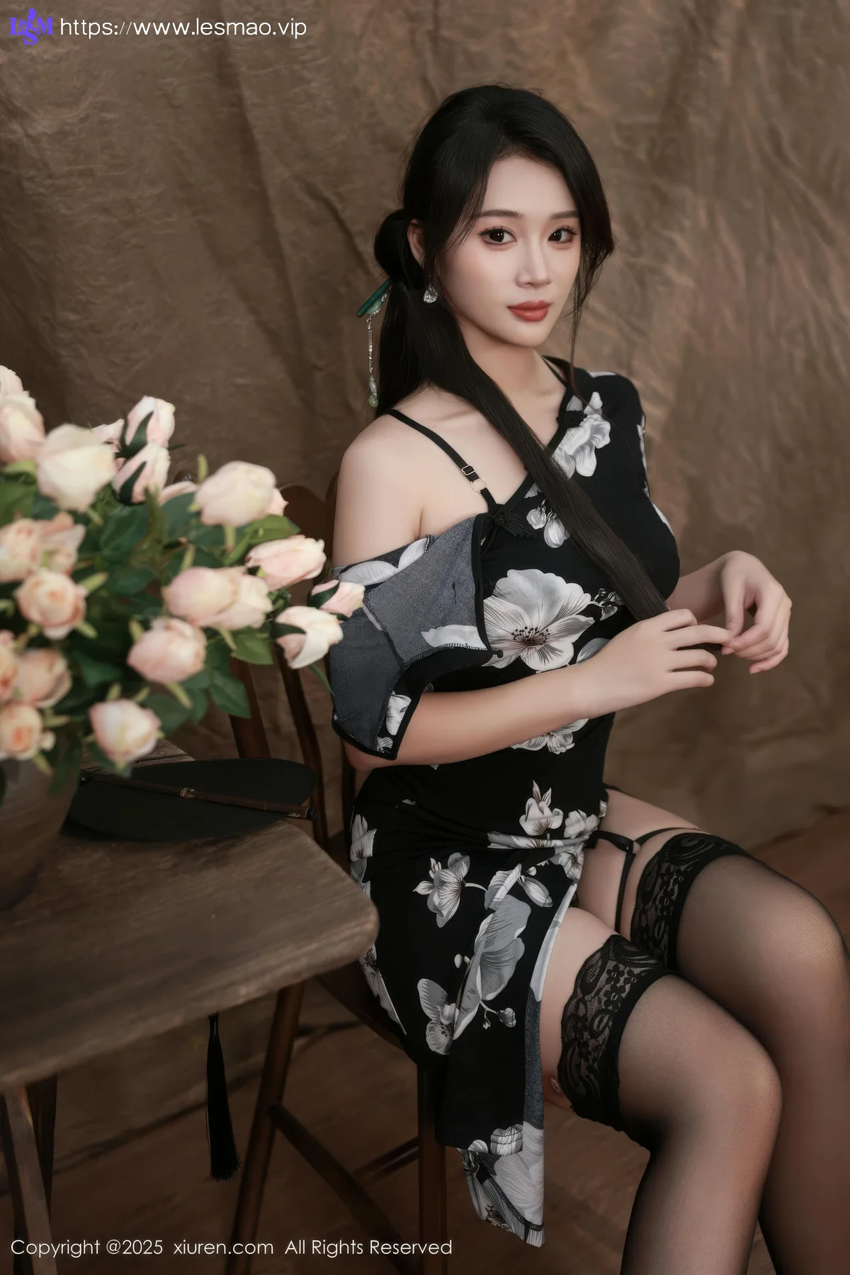 XiuRen 秀人 No.10655 南乔 黑色旗袍紫色情趣内衣 - 35