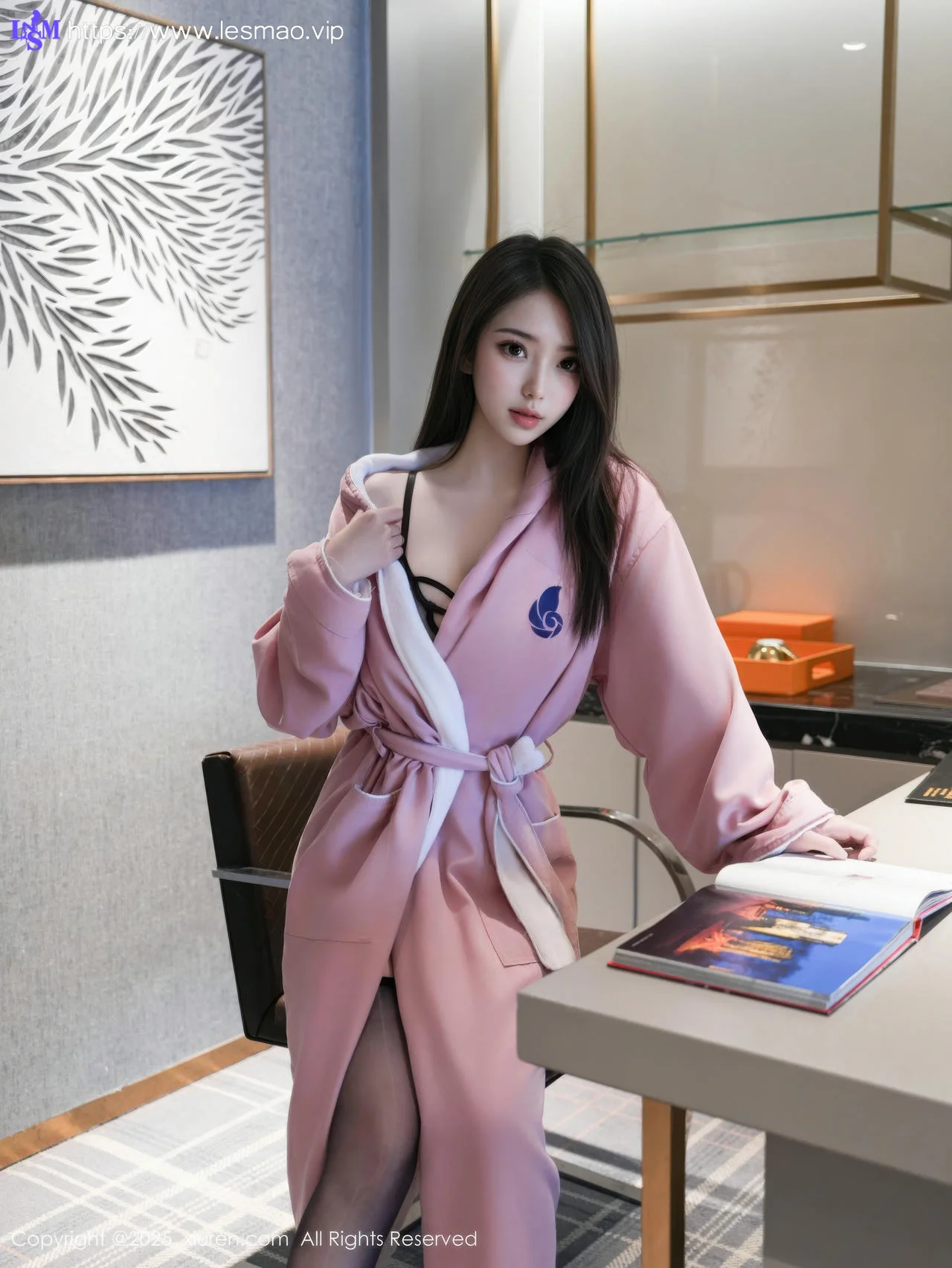 XiuRen 秀人 No.10669 烧烧小桃 性感OL服饰 - 4