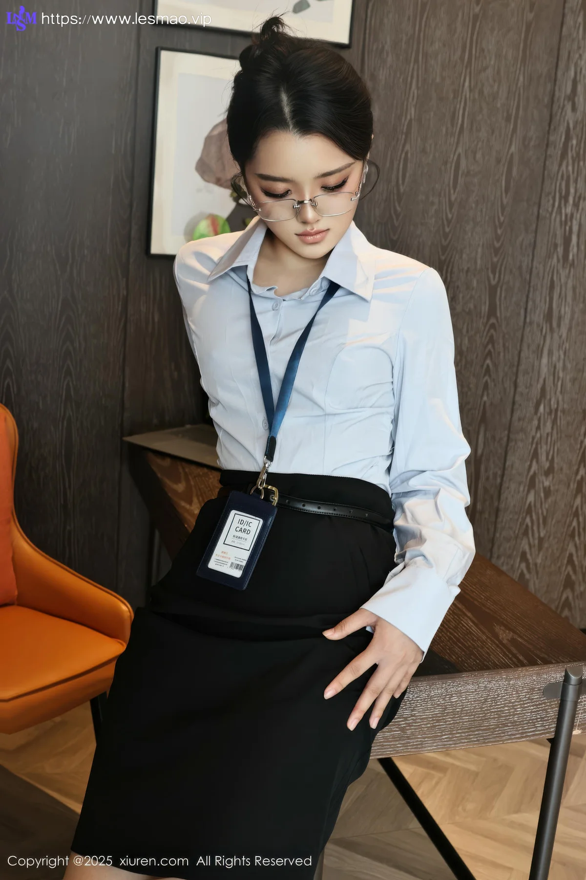 XiuRen 秀人 No.10674 糯梨子 性感OL服饰 - 31