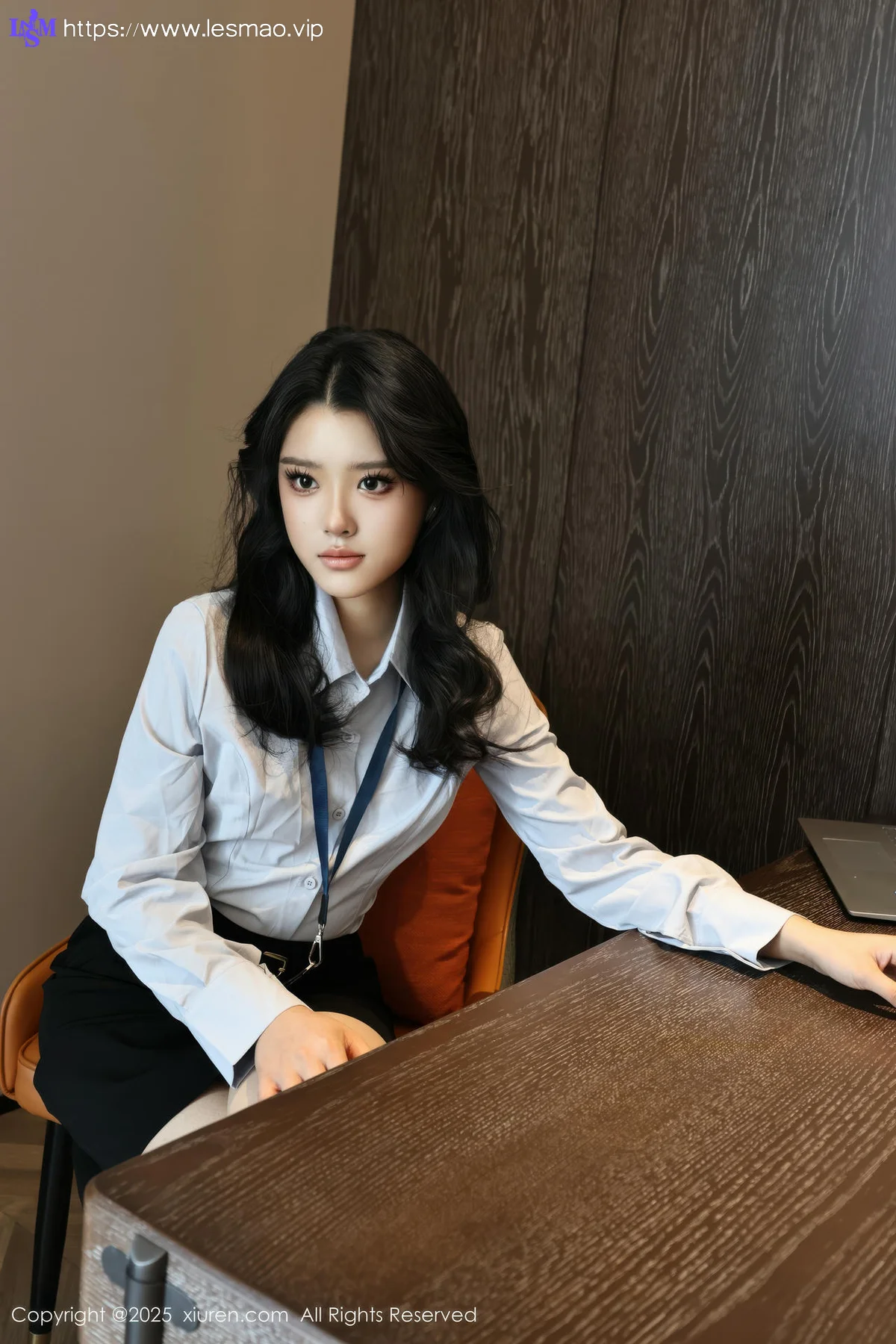 XiuRen 秀人 No.10674 糯梨子 性感OL服饰 - 40