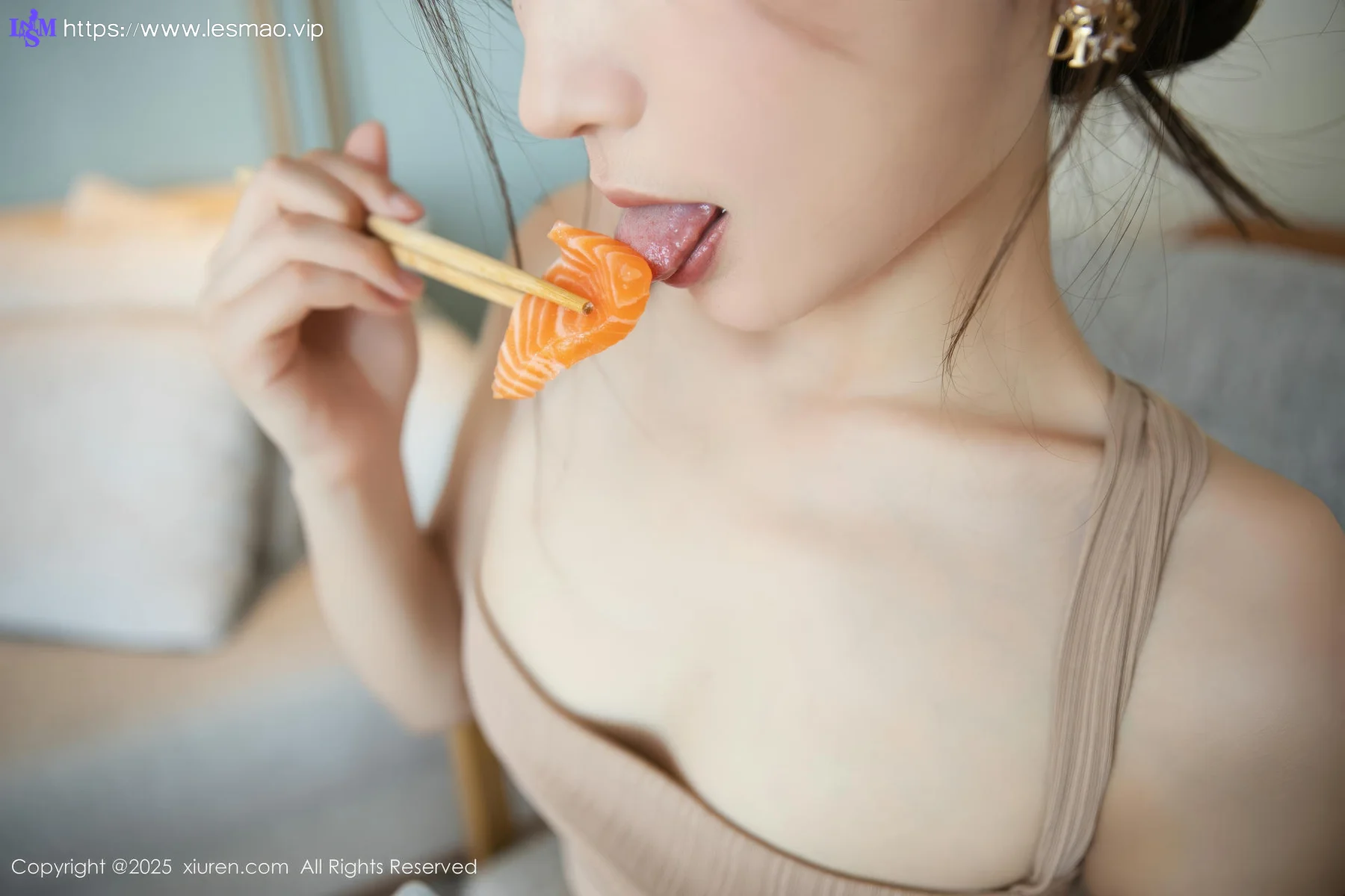 XiuRen 秀人 No.10678 刘婷婷 肉色连衣裙 - 12