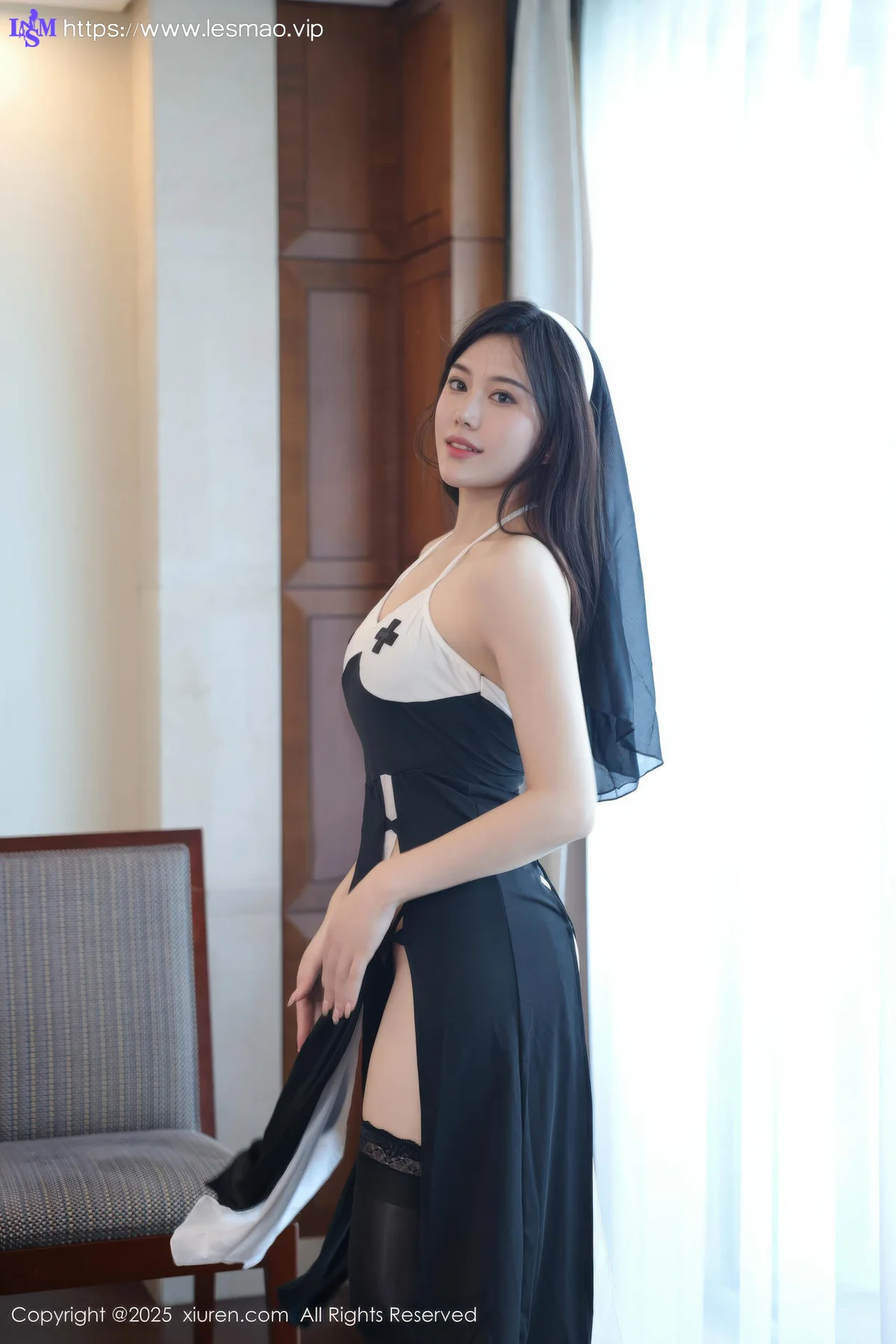 XiuRen 秀人 No.10690 白薇薇vcvc 性感黑白修女服饰 - 19
