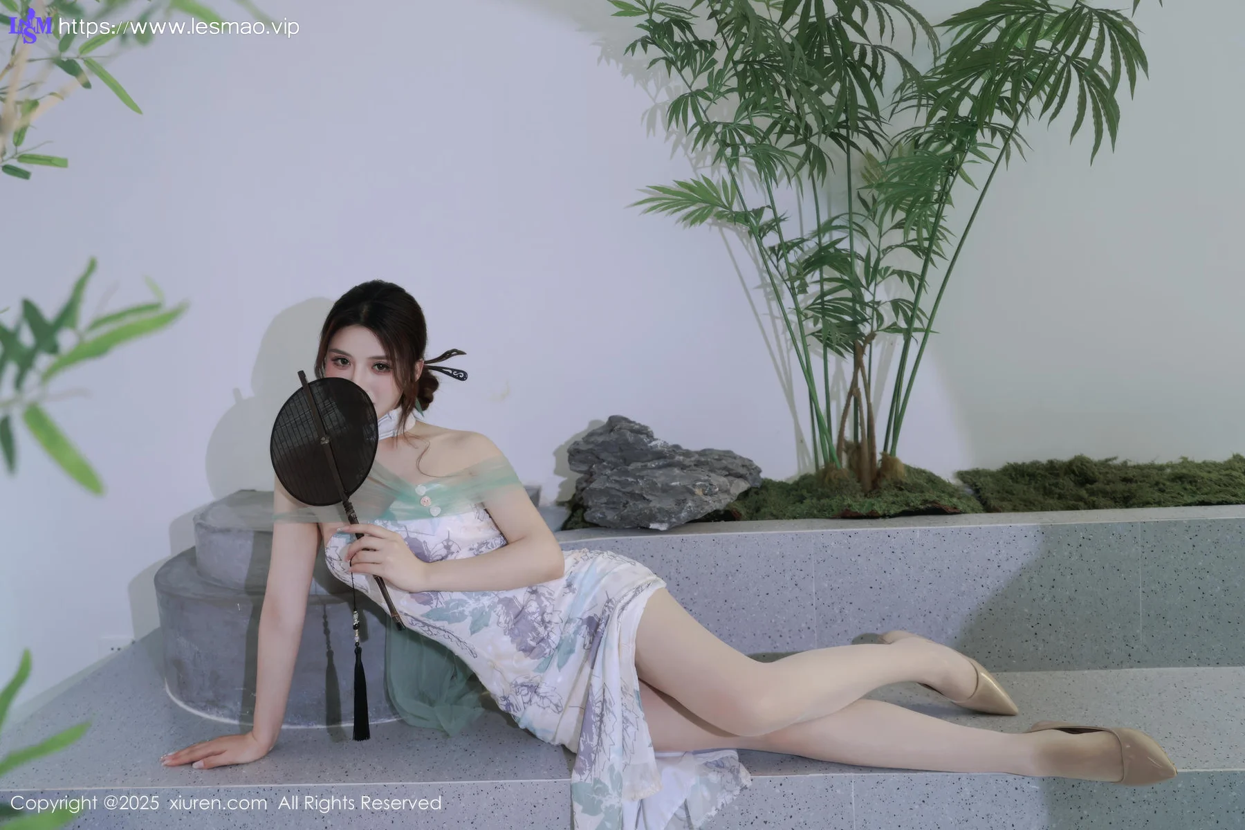 XiuRen 秀人 No.10694 阿依莎  浅色古风服饰 - 12