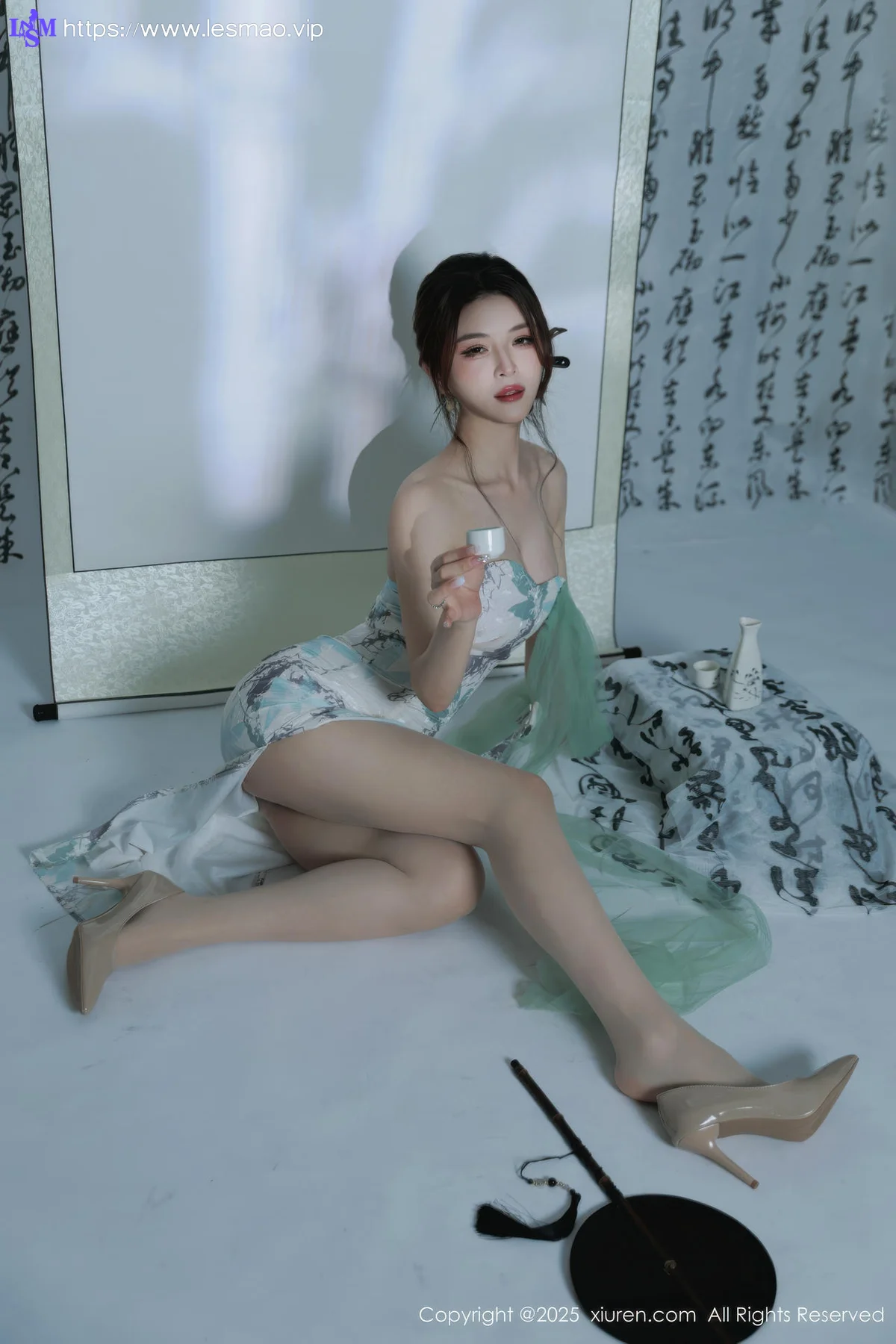 XiuRen 秀人 No.10694 阿依莎  浅色古风服饰 - 36