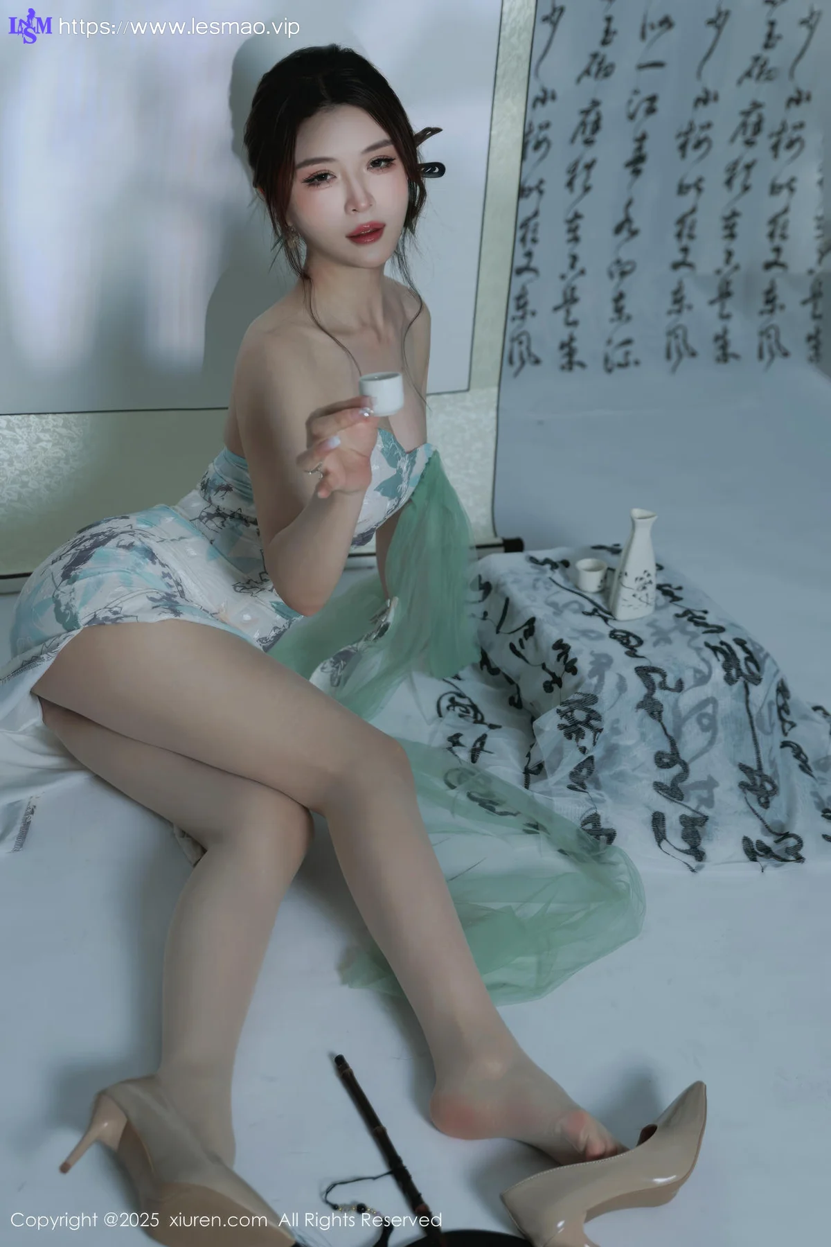 XiuRen 秀人 No.10694 阿依莎  浅色古风服饰 - 37