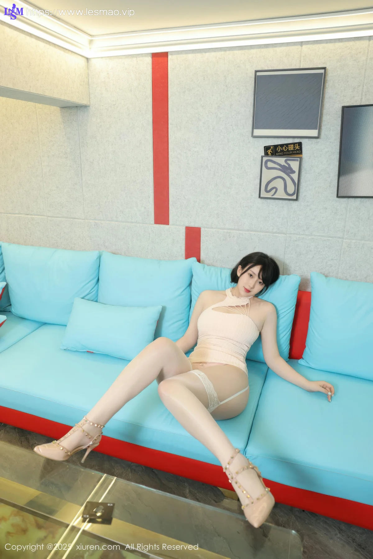 XiuRen 秀人 No.10696 李沁恩lrene 浅色连衣短裙 - 32