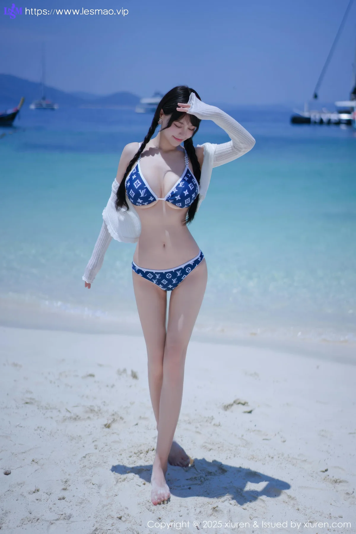XiuRen 秀人 No.10699 心上可Flora 比基尼情趣旅拍 - 11