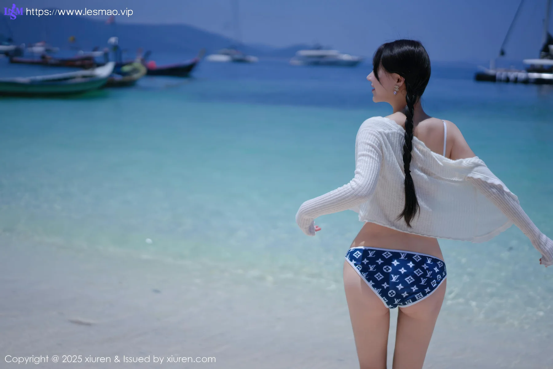 XiuRen 秀人 No.10699 心上可Flora 比基尼情趣旅拍 - 15