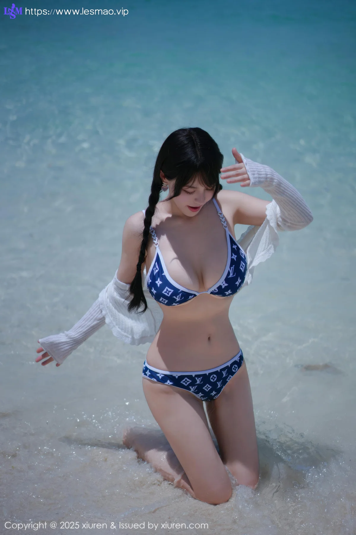 XiuRen 秀人 No.10699 心上可Flora 比基尼情趣旅拍 - 19