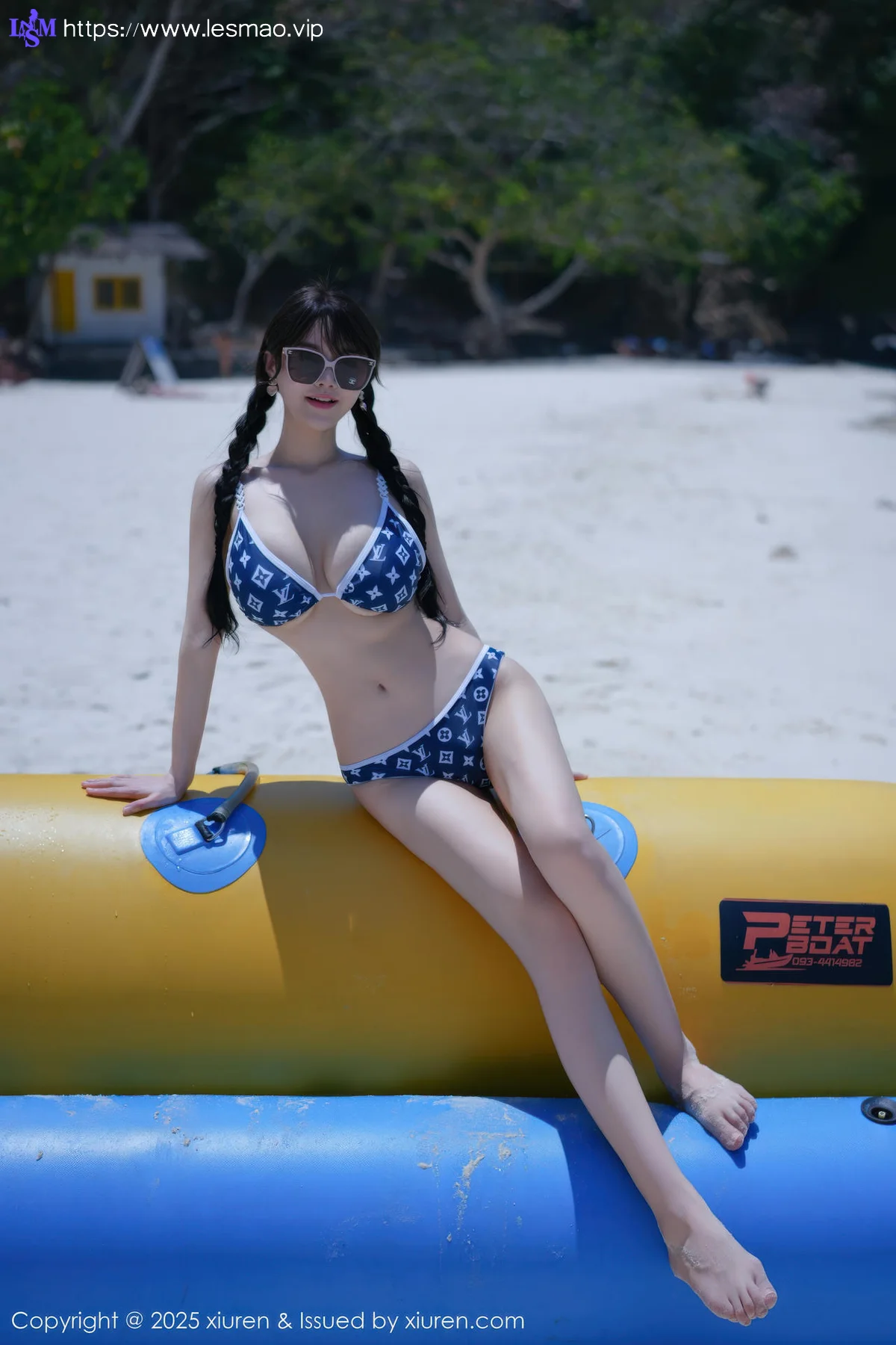 XiuRen 秀人 No.10699 心上可Flora 比基尼情趣旅拍 - 32