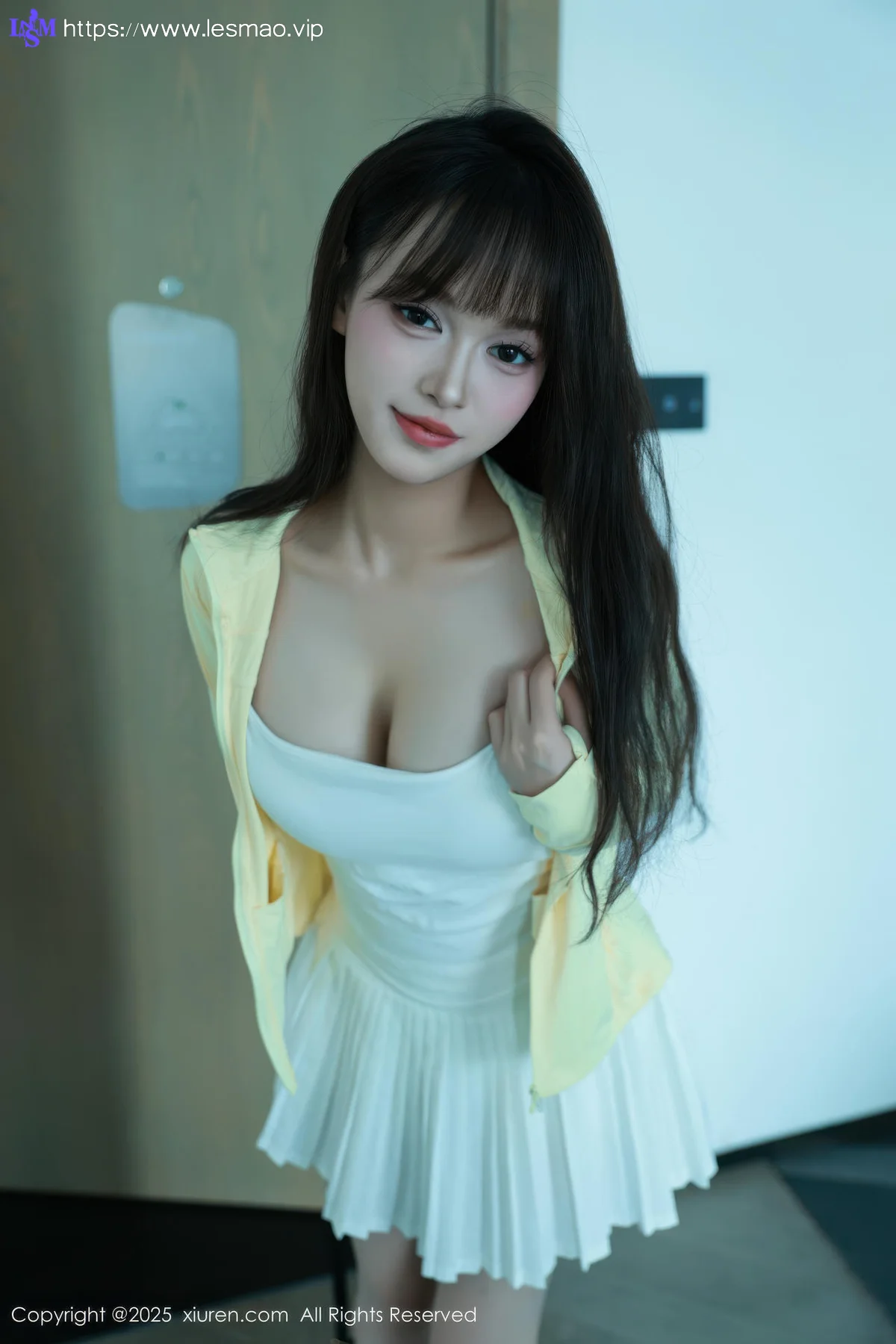 XiuRen 秀人 No.10702 糯咪 白色短裙白色丝袜 - 15