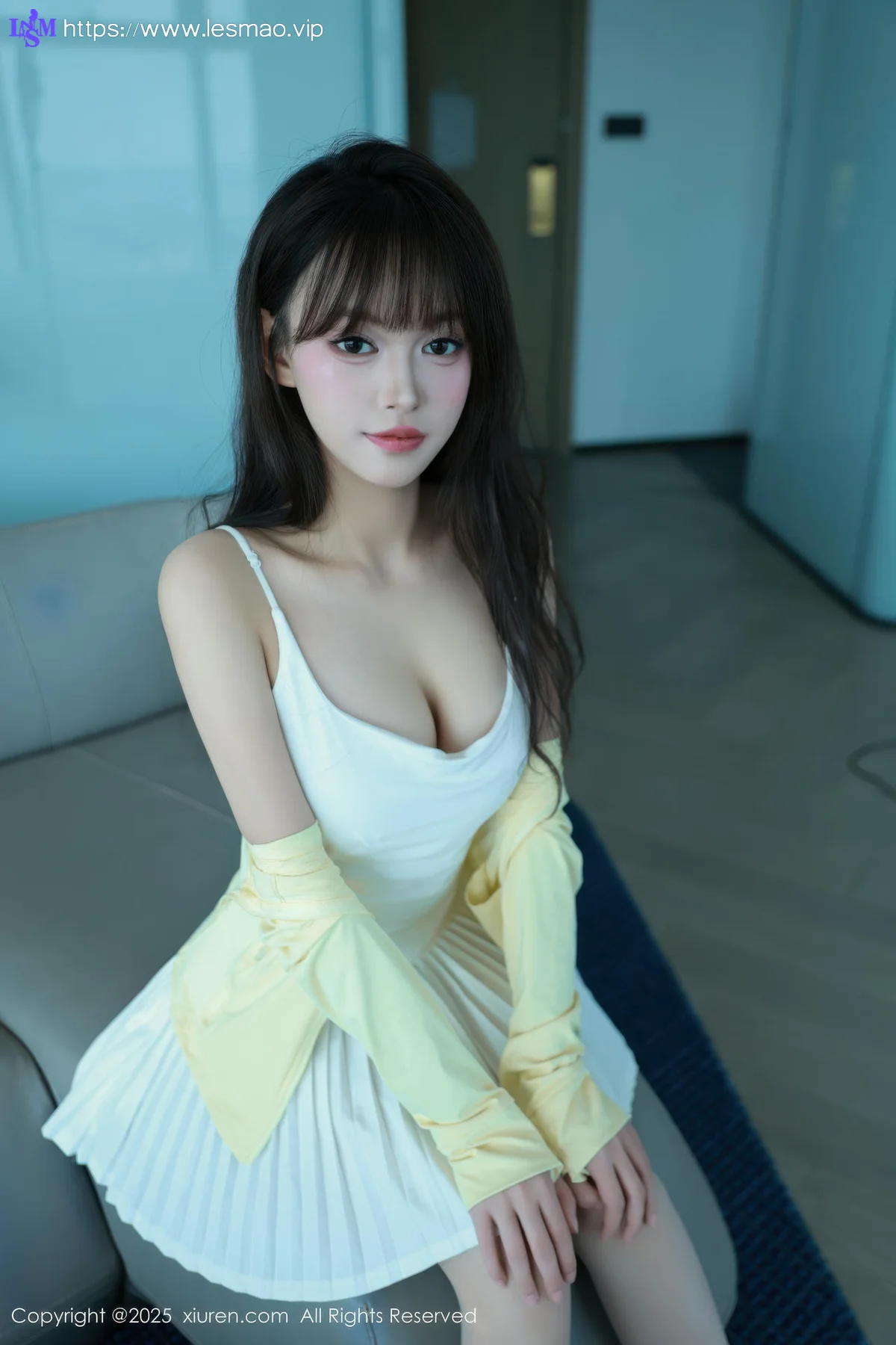 XiuRen 秀人 No.10702 糯咪 白色短裙白色丝袜 - 23