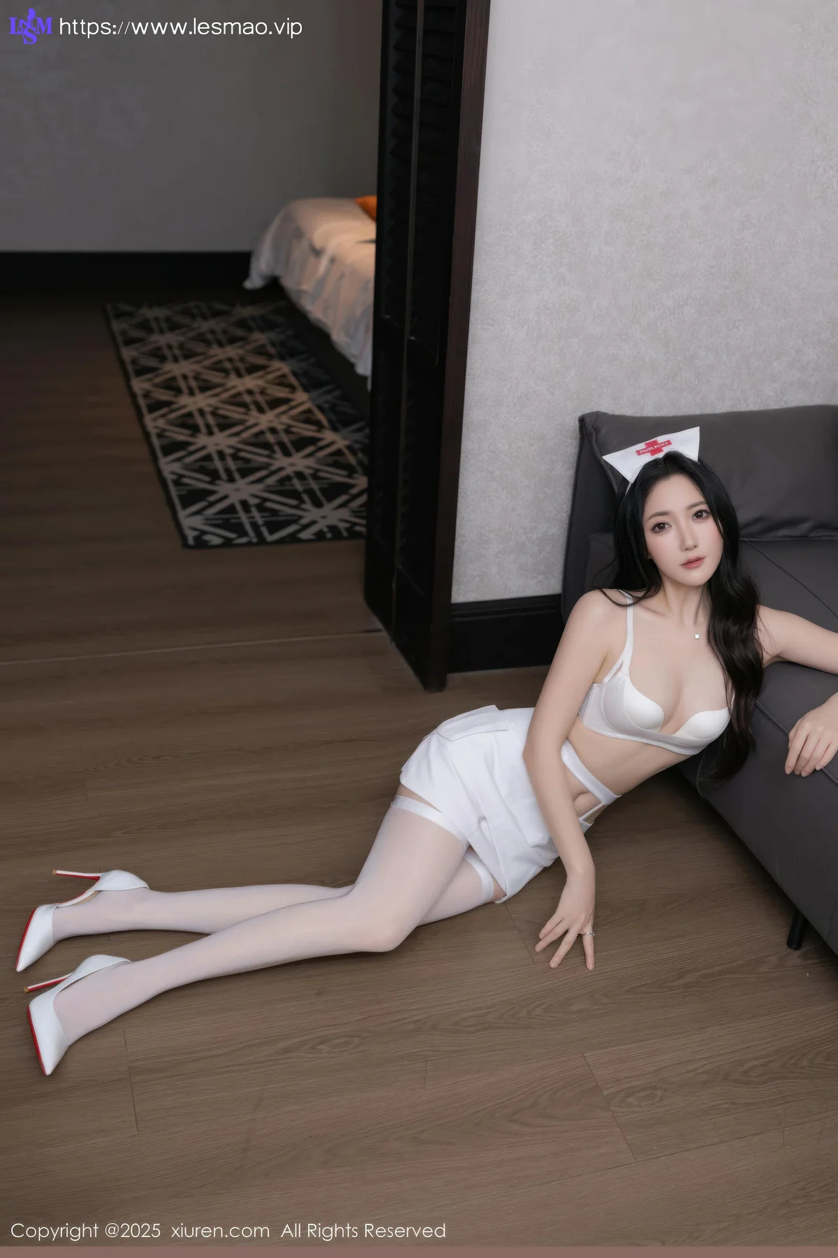 XiuRen 秀人 No.10711 鱼子酱Fish 白色护士制服 - 38