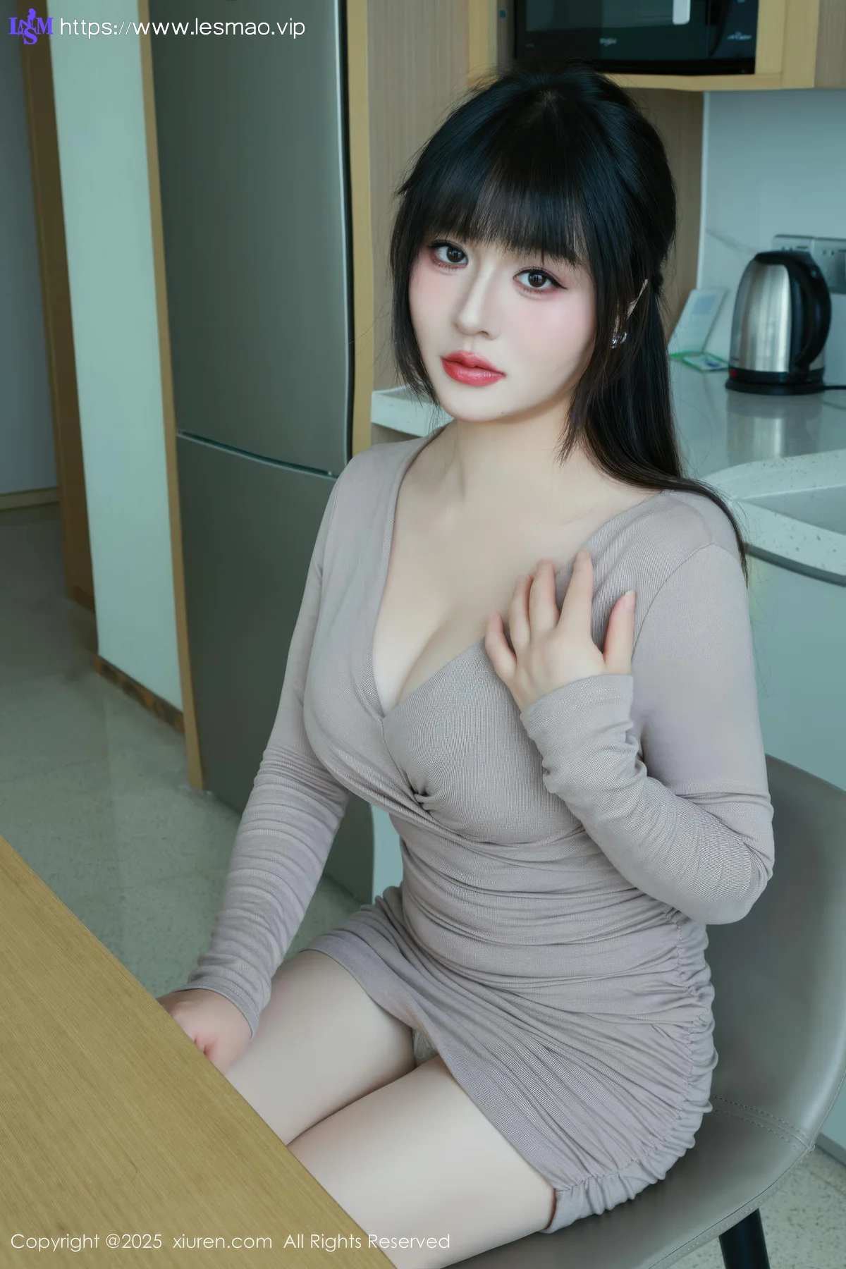 XiuRen 秀人 No.10718 南汐RuRu 诱人原色丝袜 - 27