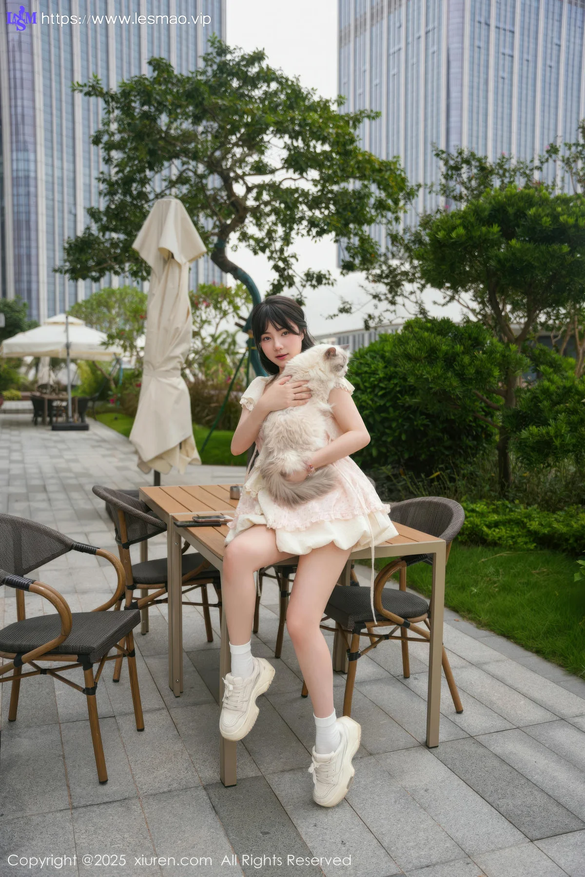 XiuRen 秀人 No.10734 软情 气质美女性感写真 - 21