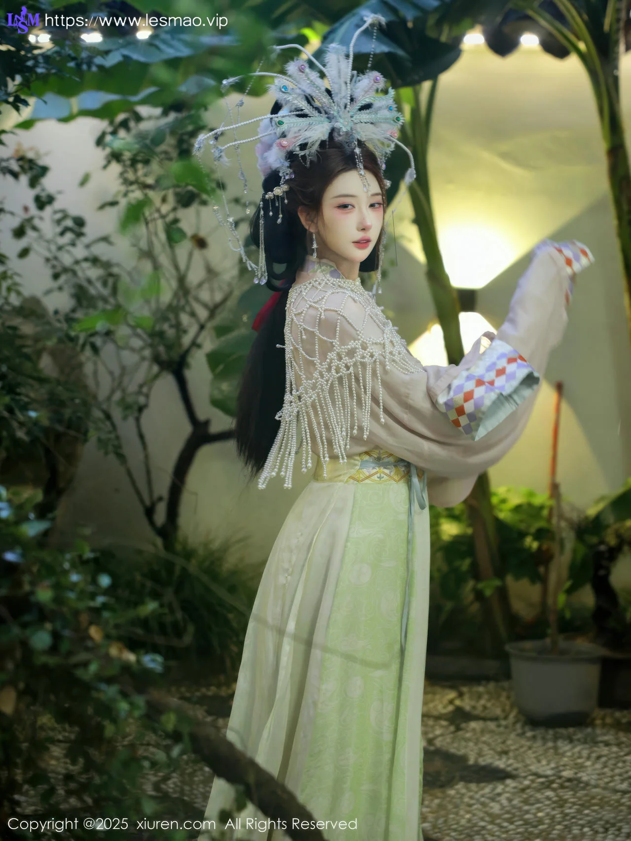 XiuRen 秀人 No.10736 金允希Yuki 女儿国国王主题 - 11