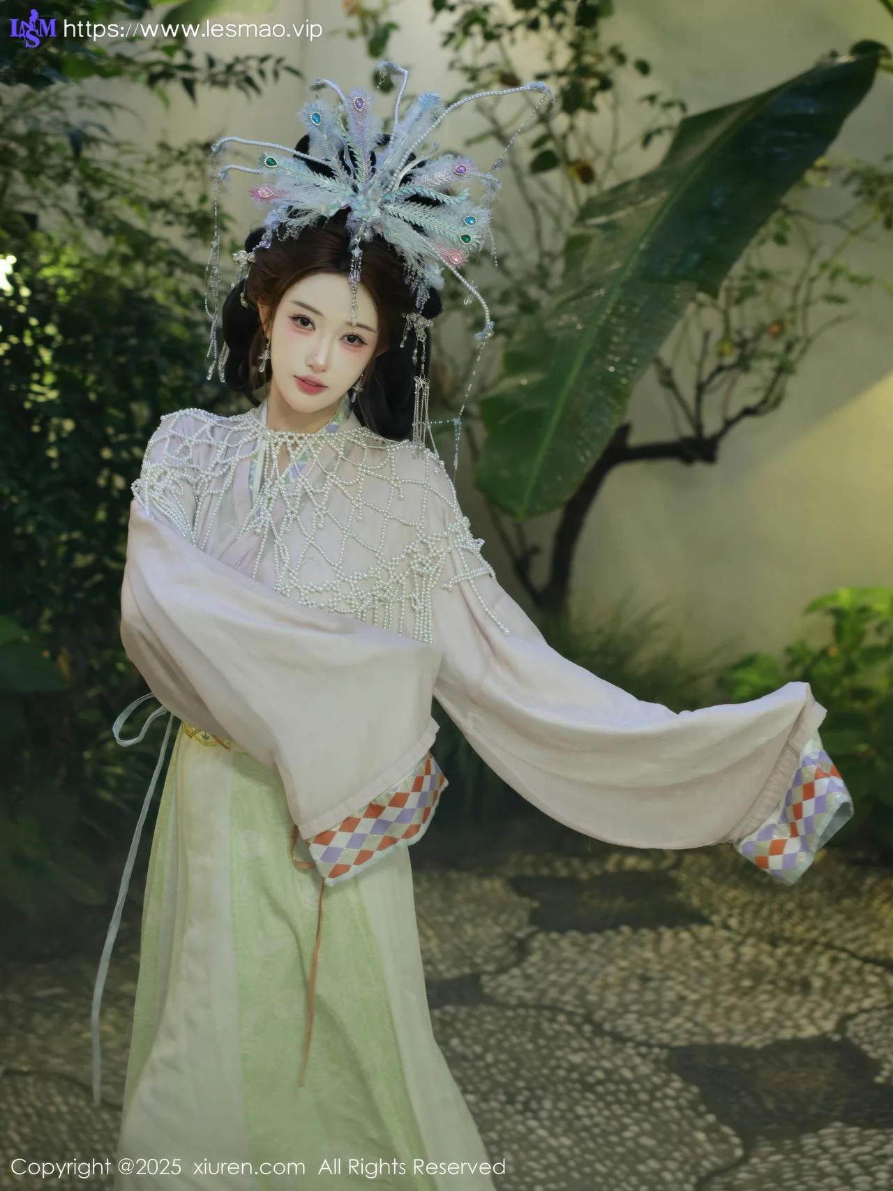 XiuRen 秀人 No.10736 金允希Yuki 女儿国国王主题 - 16
