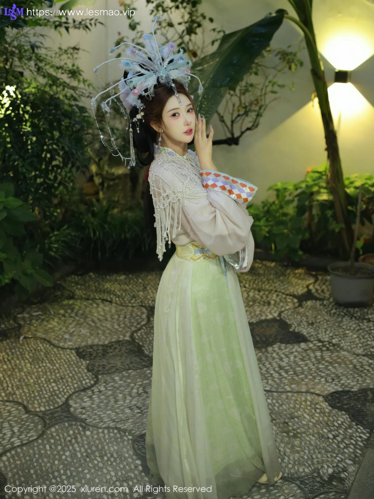 XiuRen 秀人 No.10736 金允希Yuki 女儿国国王主题 - 18