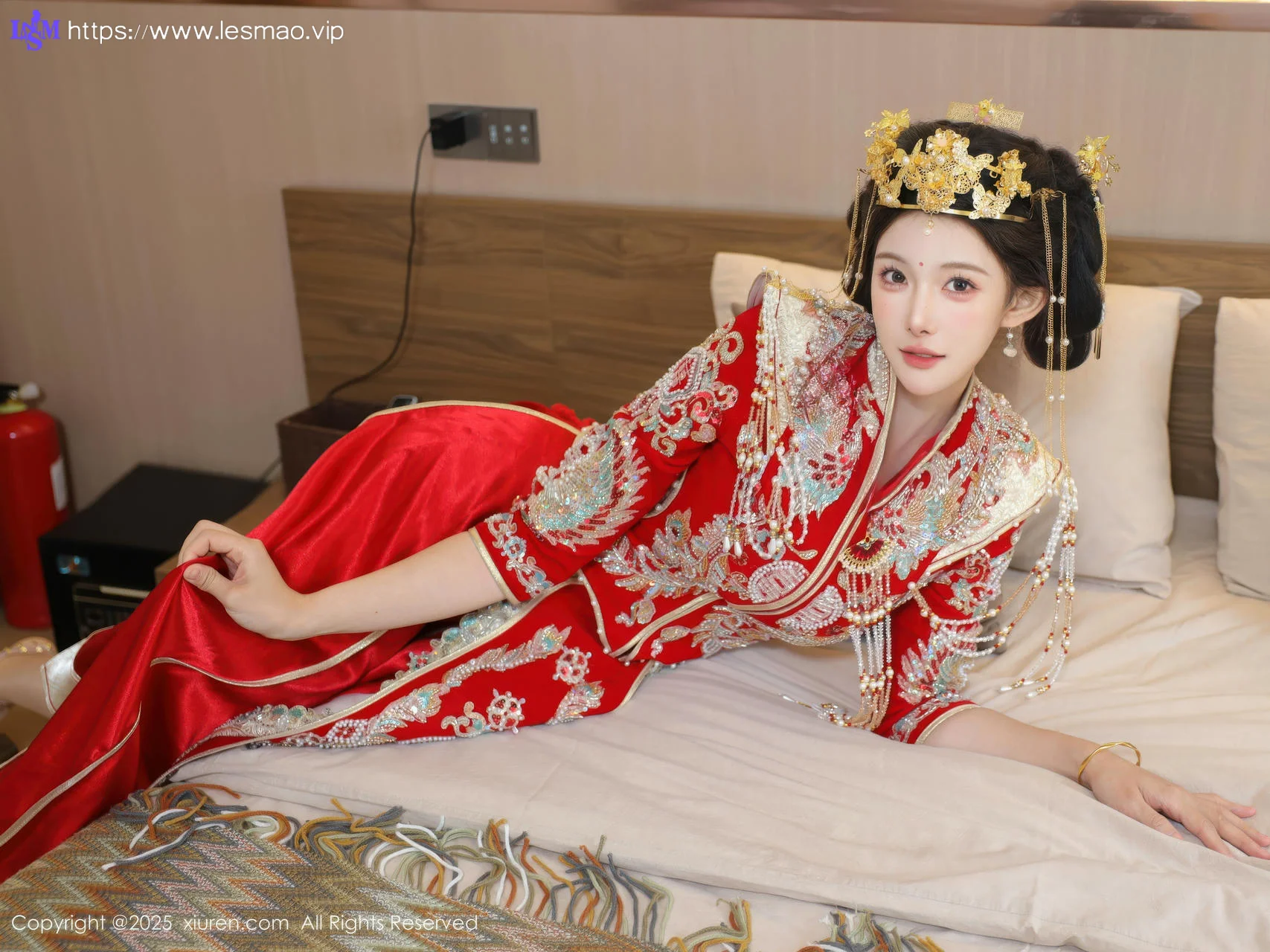 XiuRen 秀人 No.10742 梨霜儿 红色新娘服饰 - 25