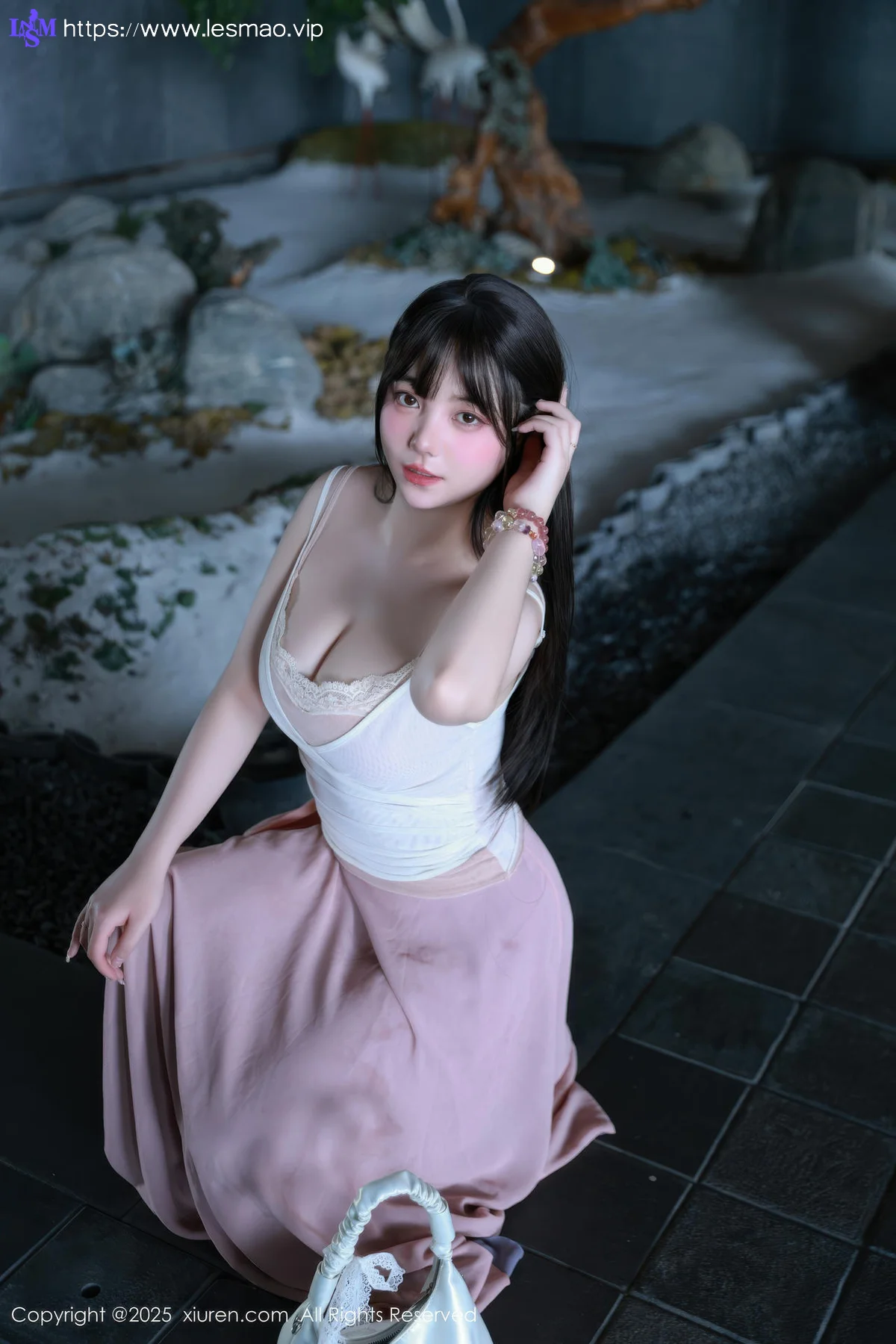 XiuRen 秀人 No.10746 软情 粉色内衣曼妙身姿 - 11