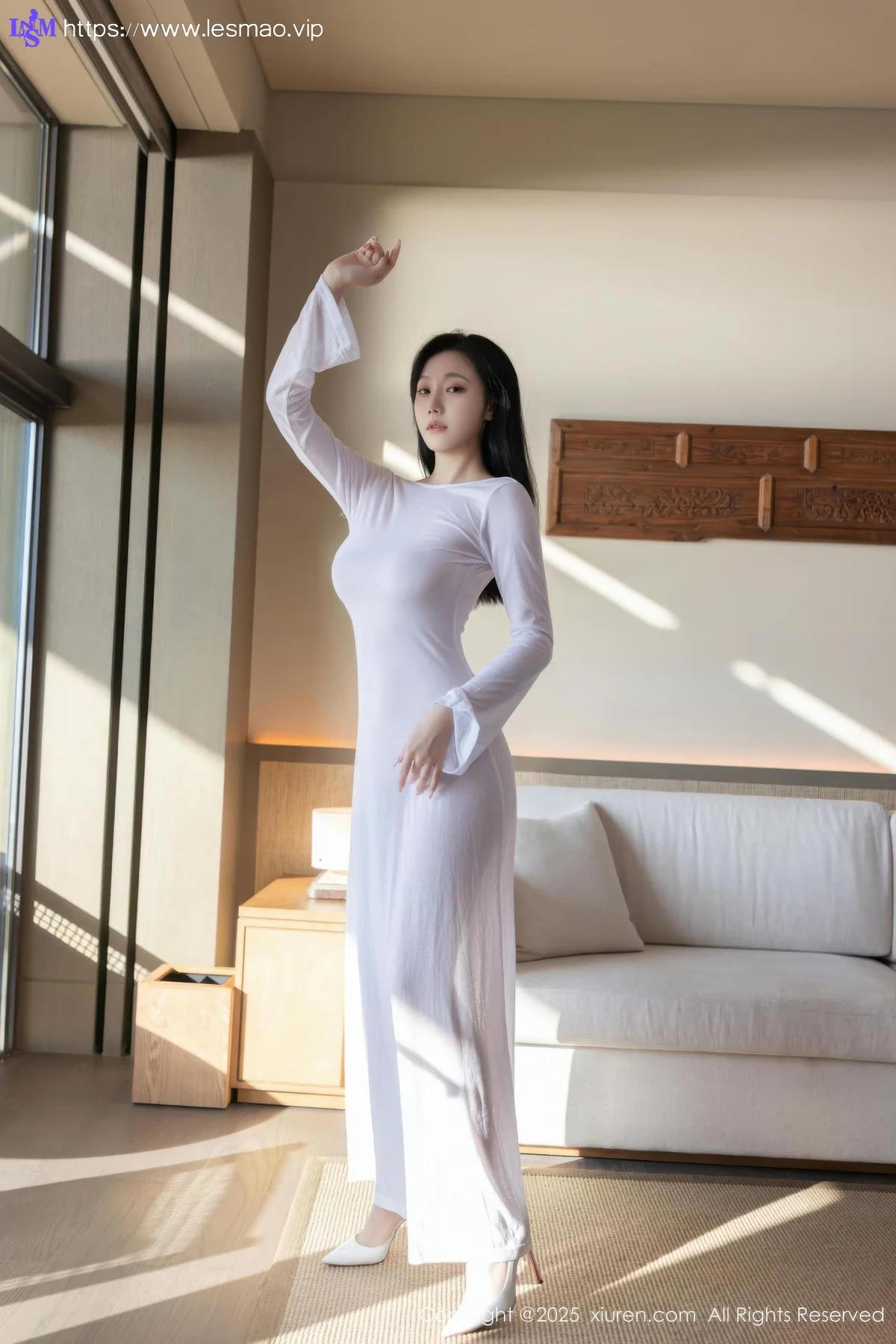 XiuRen 秀人 No.10747 安然anran 白色连衣裙诱人肉色丝袜 - 25