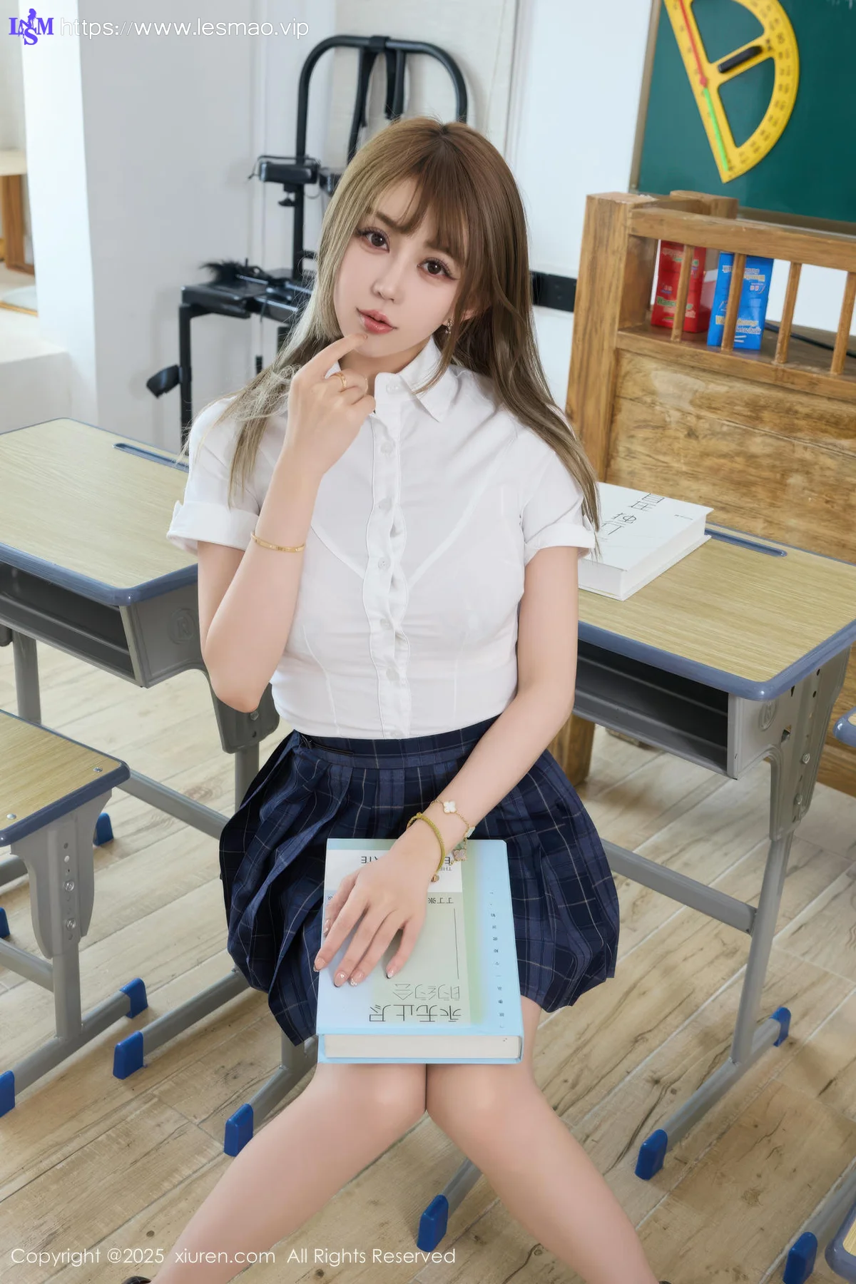 XiuRen 秀人 No.10750 Zoe柚柚 教室场景性感JK服装， - 11