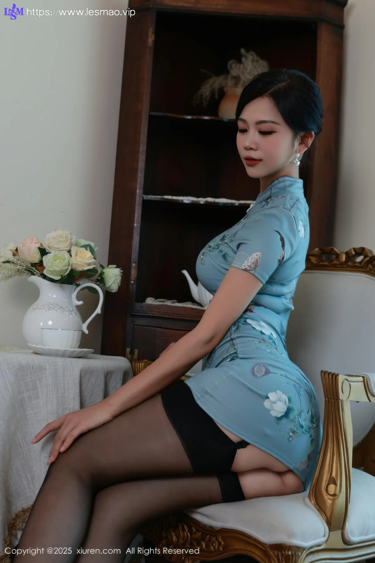 XiuRen 秀人 No.10753 玫瑰我爱你 蓝色旗袍搭配 - 24