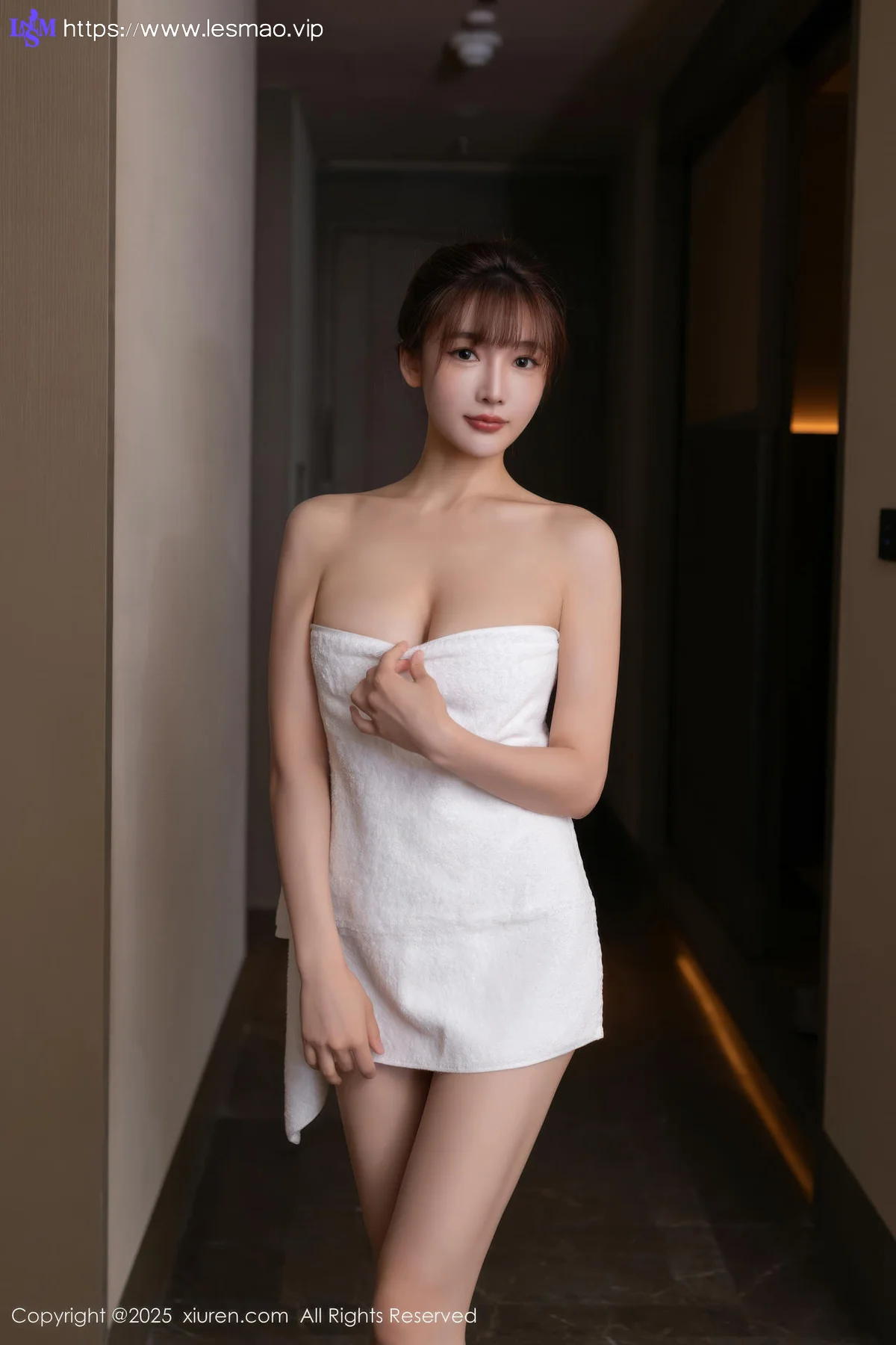 XiuRen 秀人 No.10757 陆萱萱 浅色长裙诱人白色丝袜 - 67