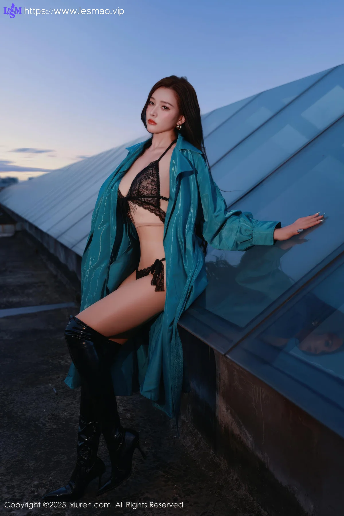 XiuRen 秀人 No.10776 娜比 蓝色风衣情趣内衣 - 39