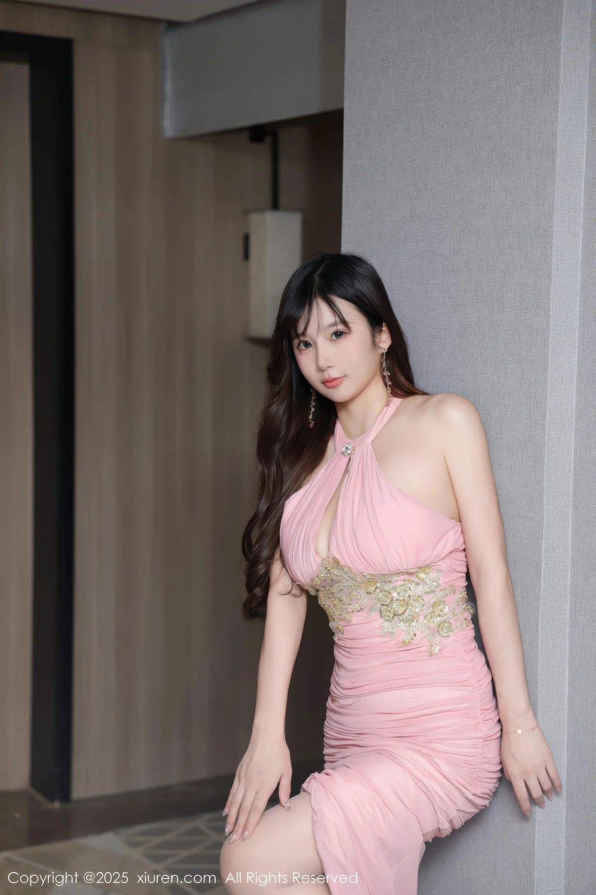 XiuRen 秀人 No.10786 小肉肉咪 巨乳极致美腿性感动人 - 16