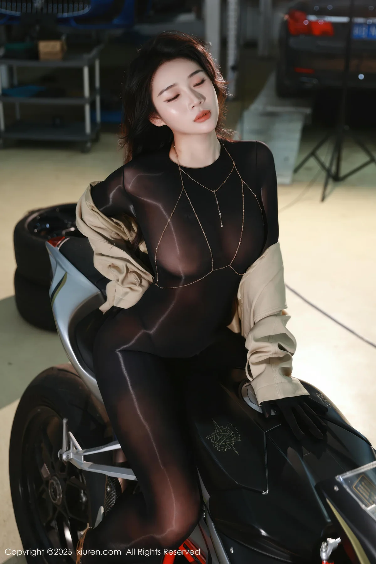XiuRen 秀人 No.10788 南乔 杏色风衣连体丝袜 - 20