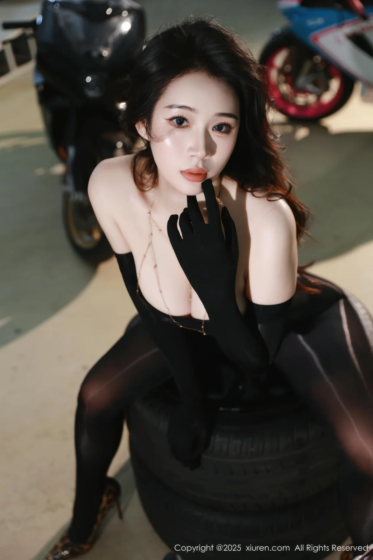 XiuRen 秀人 No.10788 南乔 杏色风衣连体丝袜 - 66