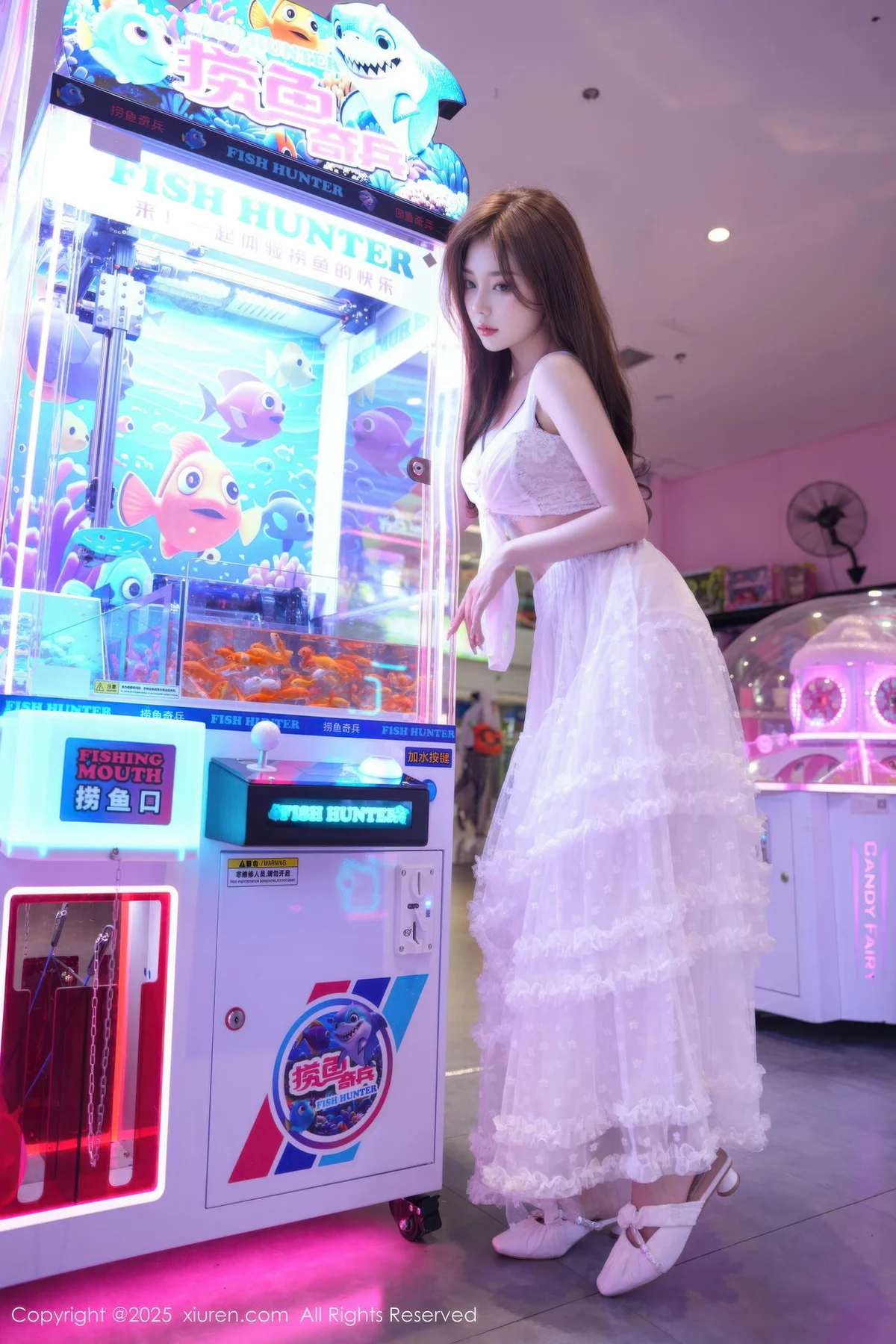 XiuRen 秀人 No.10791 拍黄瓜girl 白色连衣裙 - 17