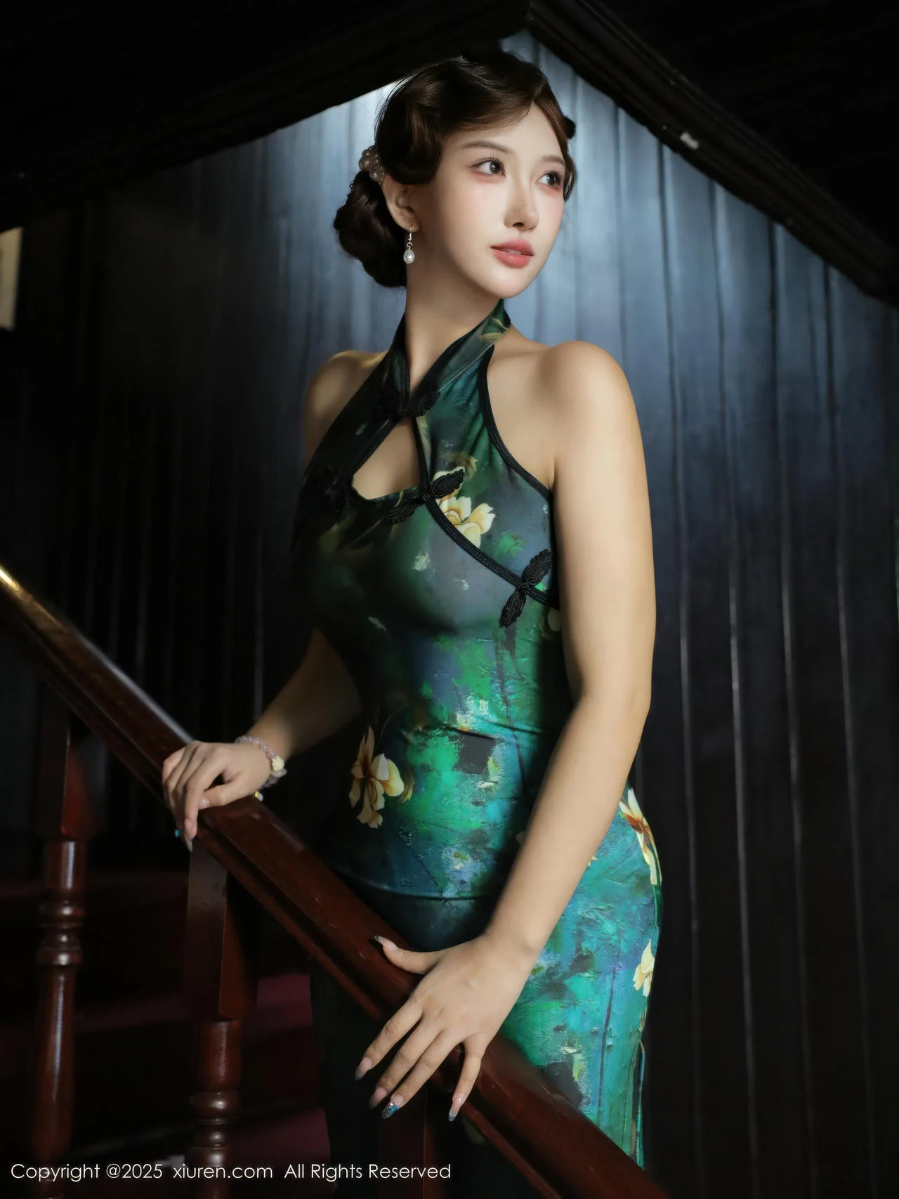 XiuRen 秀人 No.10815 金允希Yuki 绿色旗袍肉丝 - 45