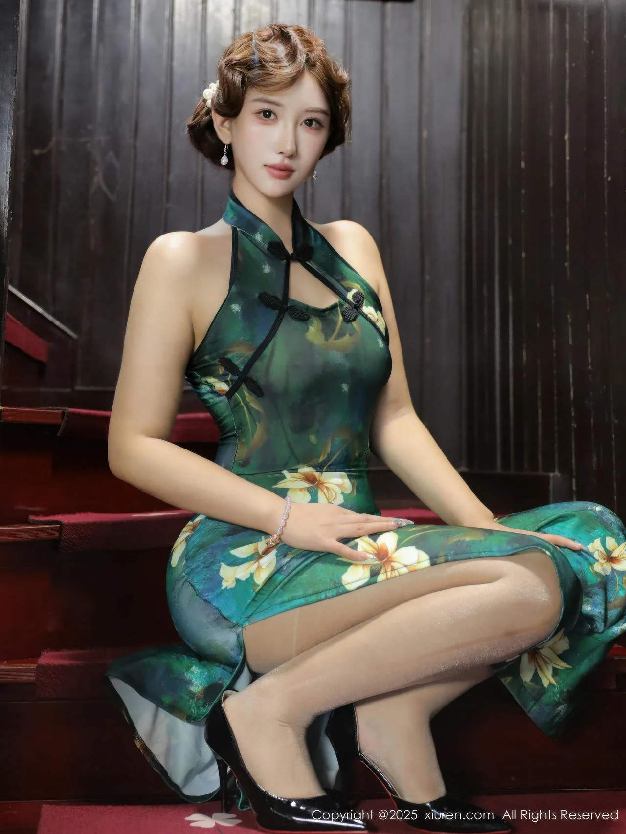 XiuRen 秀人 No.10815 金允希Yuki 绿色旗袍肉丝 - 52