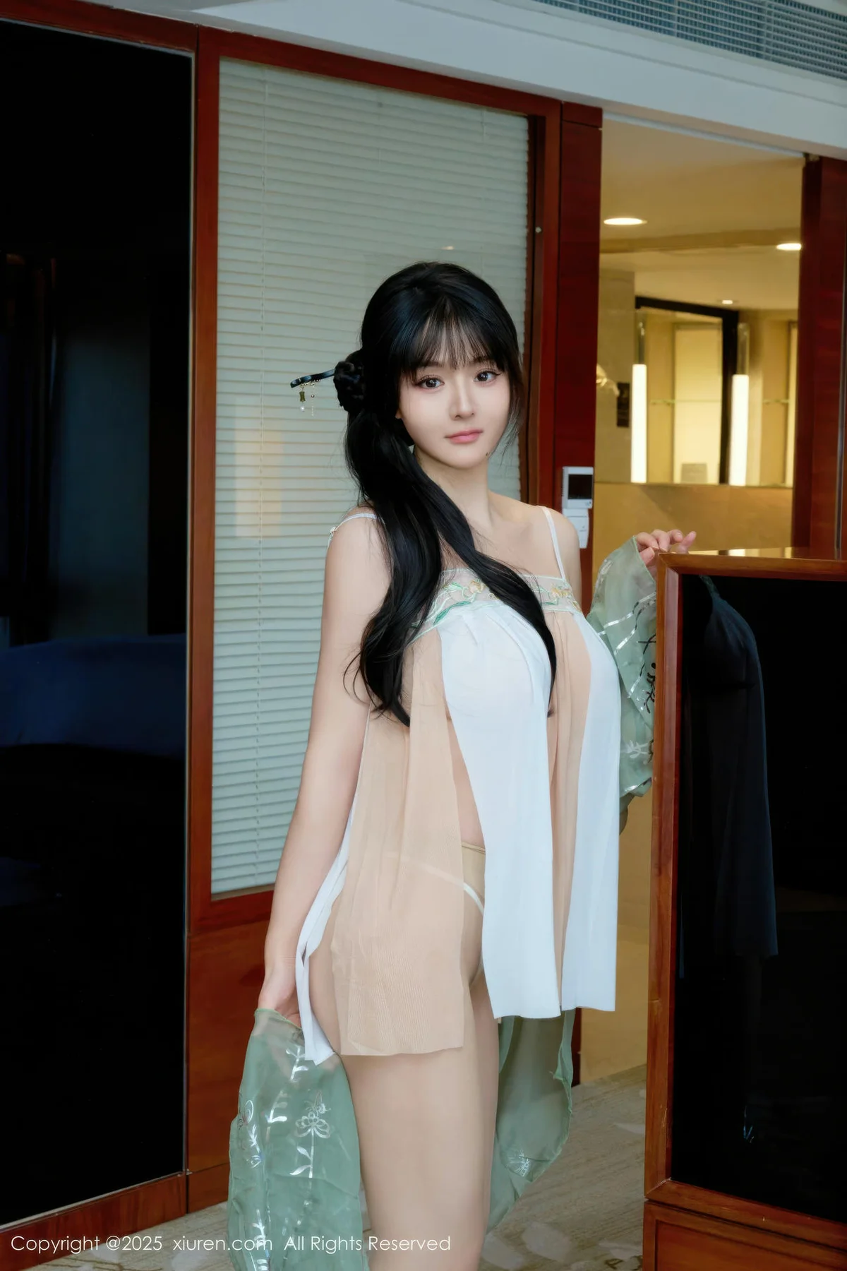 XiuRen 秀人 No.10818 沈南汐RuRu 童颜巨乳中秋主题拍摄 - 34