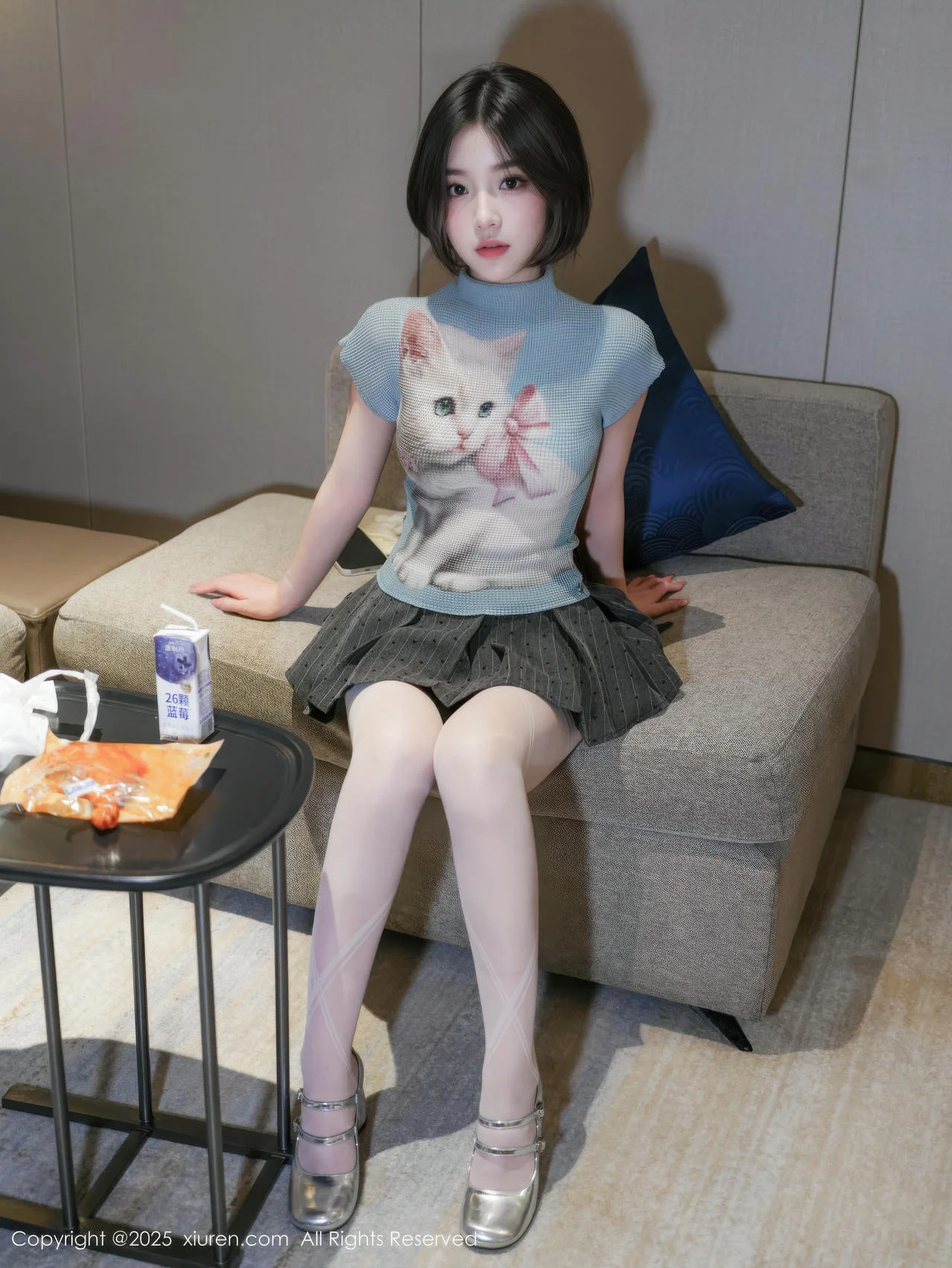 XiuRen 秀人 No.10830 汁汁 灰色短裙白色丝袜 - 29