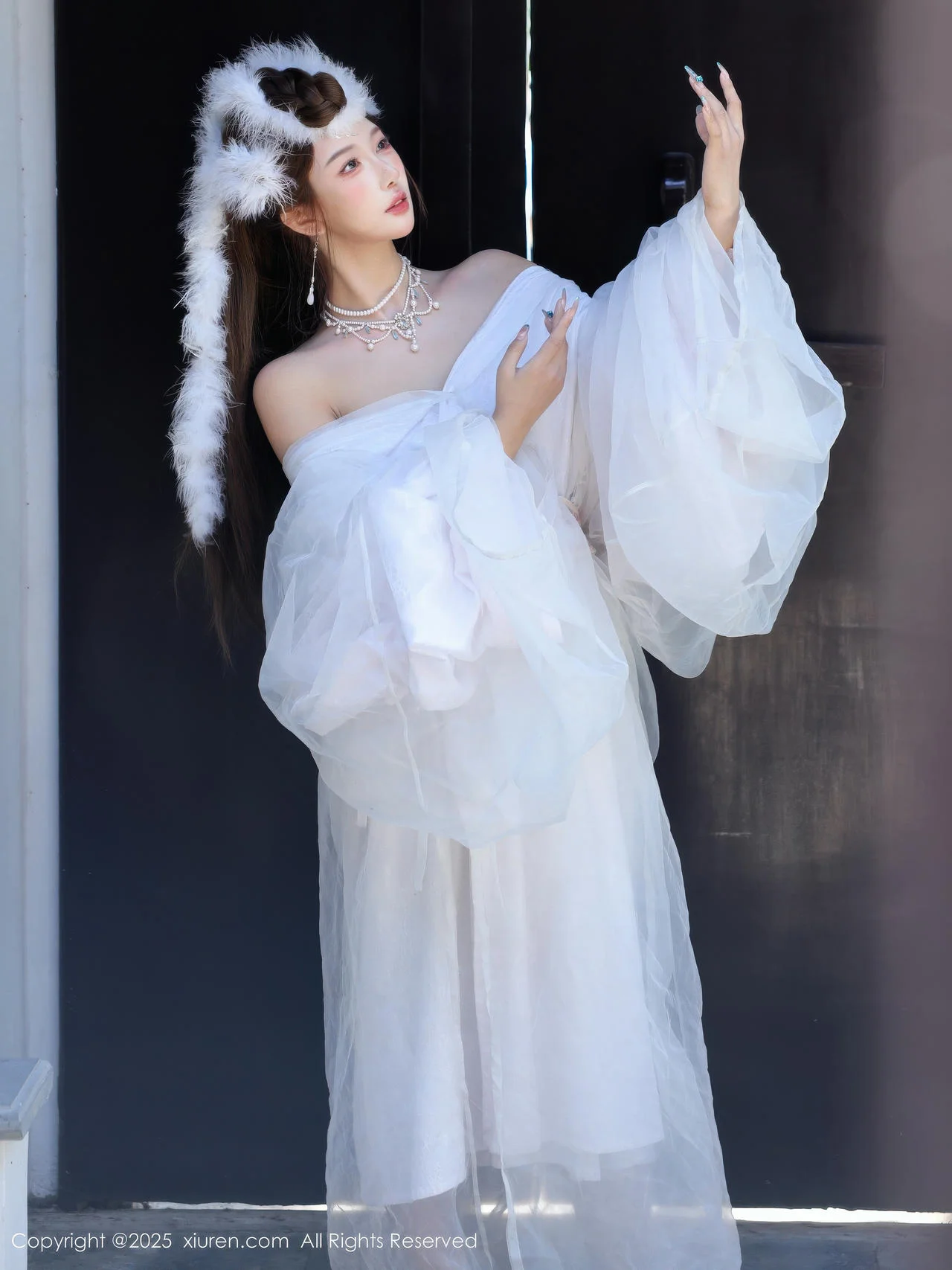 XiuRen 秀人 No.10843 金允希Yuki 白色锦毛鼠装扮 - 4