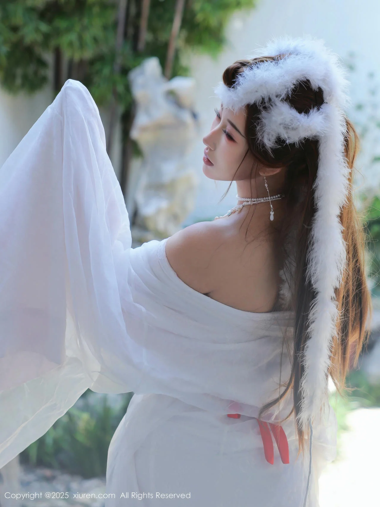 XiuRen 秀人 No.10843 金允希Yuki 白色锦毛鼠装扮 - 16