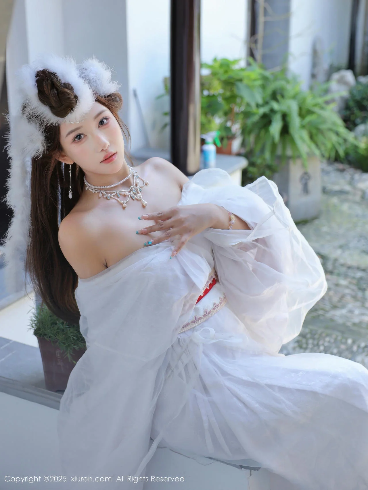 XiuRen 秀人 No.10843 金允希Yuki 白色锦毛鼠装扮 - 30