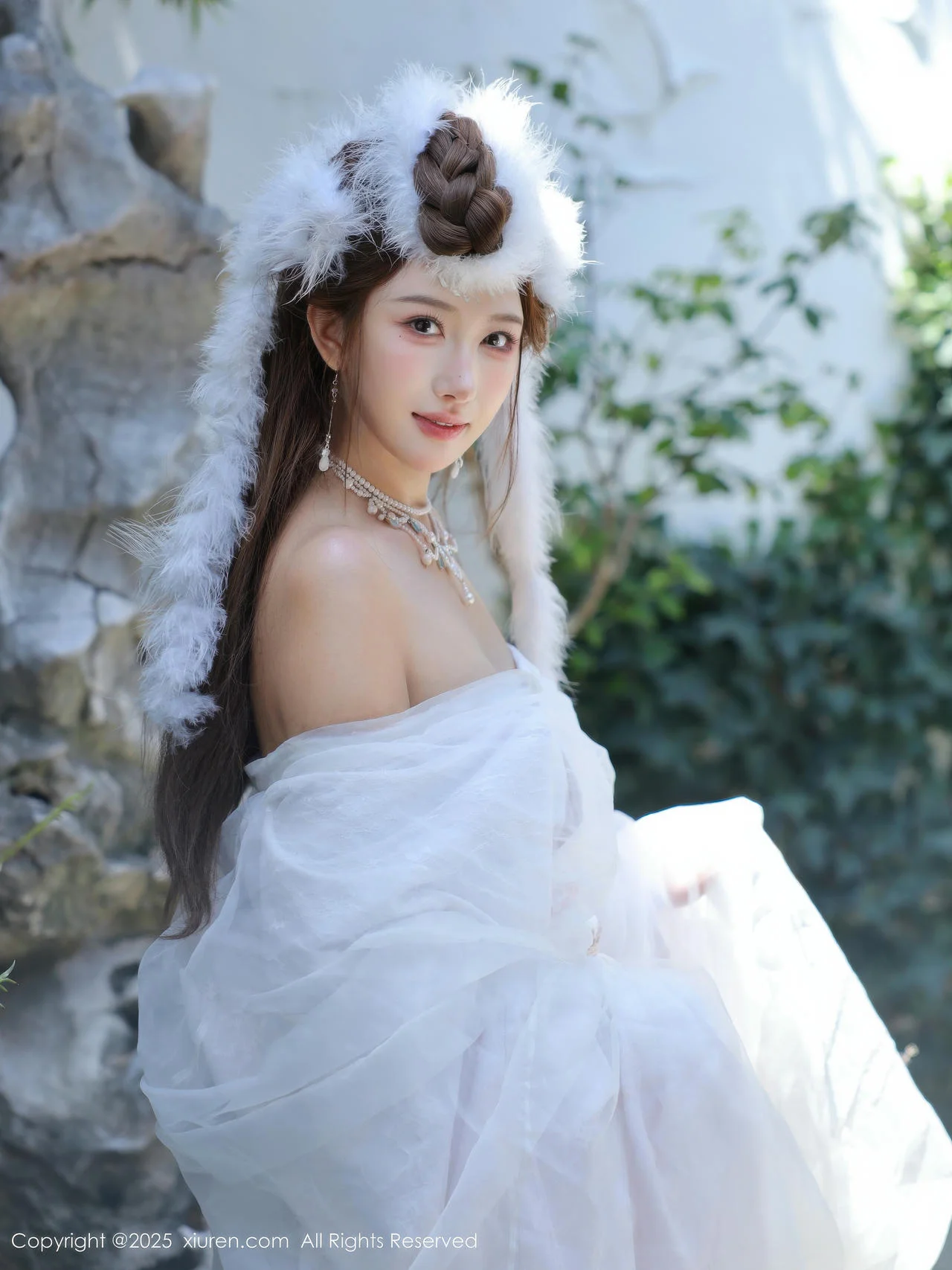 XiuRen 秀人 No.10843 金允希Yuki 白色锦毛鼠装扮 - 39