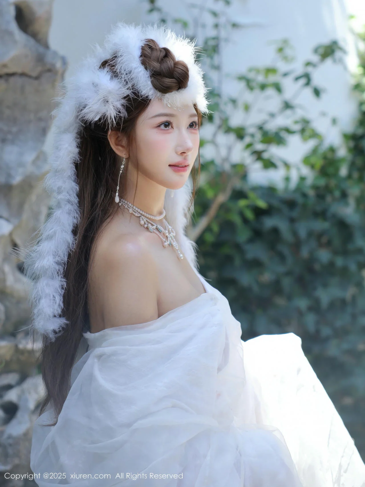 XiuRen 秀人 No.10843 金允希Yuki 白色锦毛鼠装扮 - 40