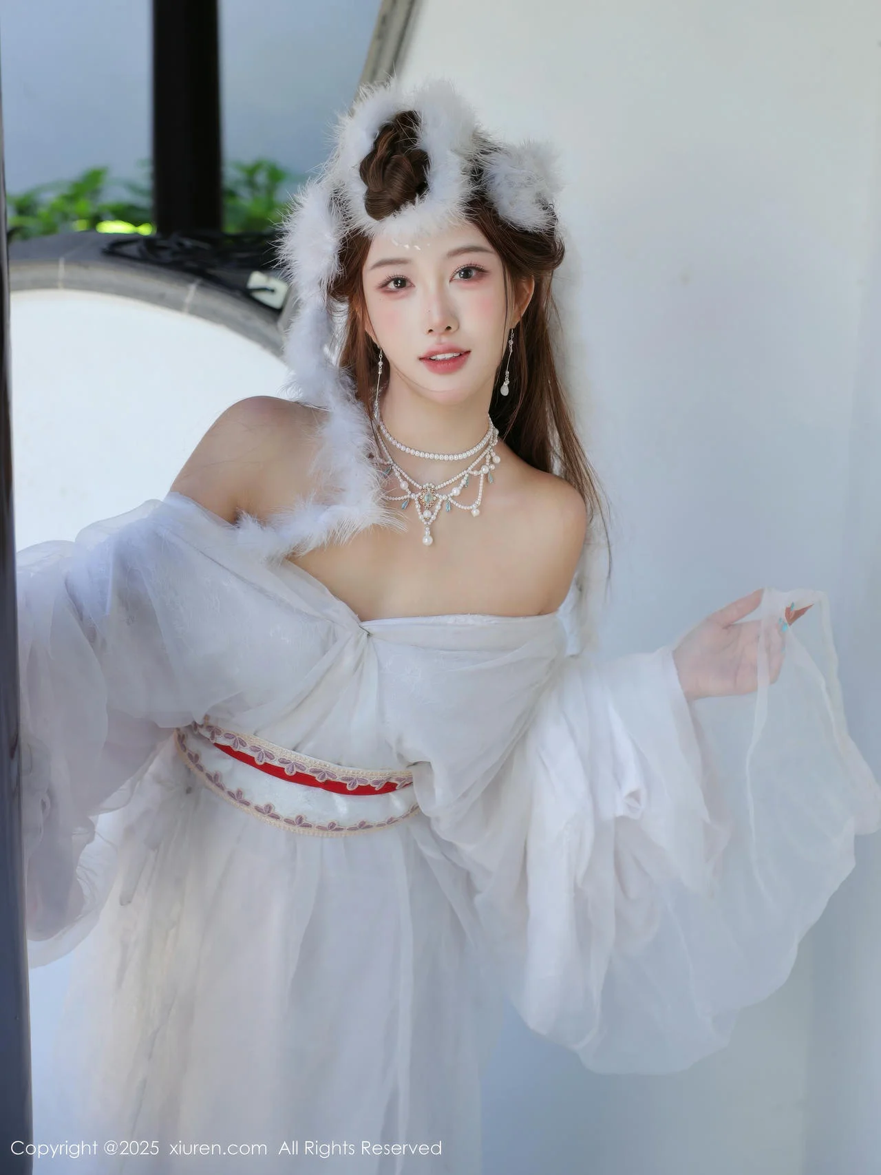 XiuRen 秀人 No.10843 金允希Yuki 白色锦毛鼠装扮 - 56